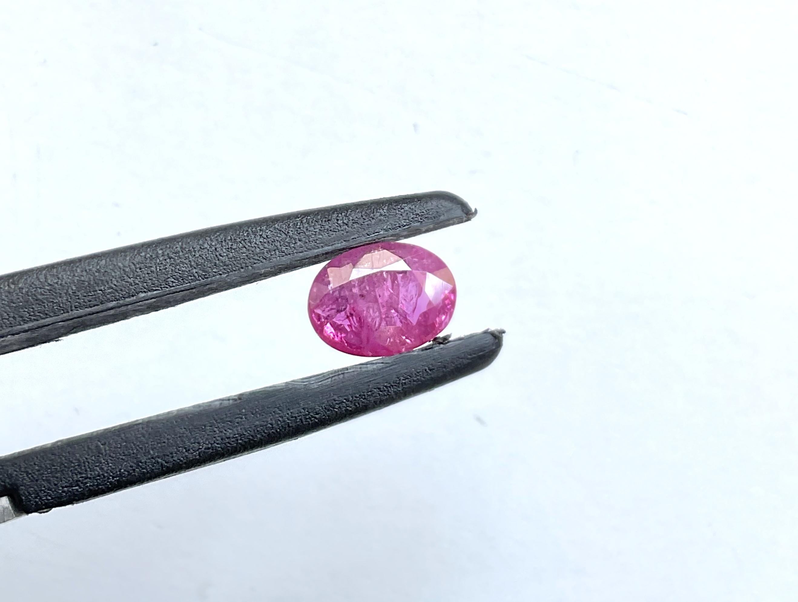 Certified 1.71 Carats Mozambique Ruby Oval Faceted Cut stone No Heat Natural Gem For Sale 2