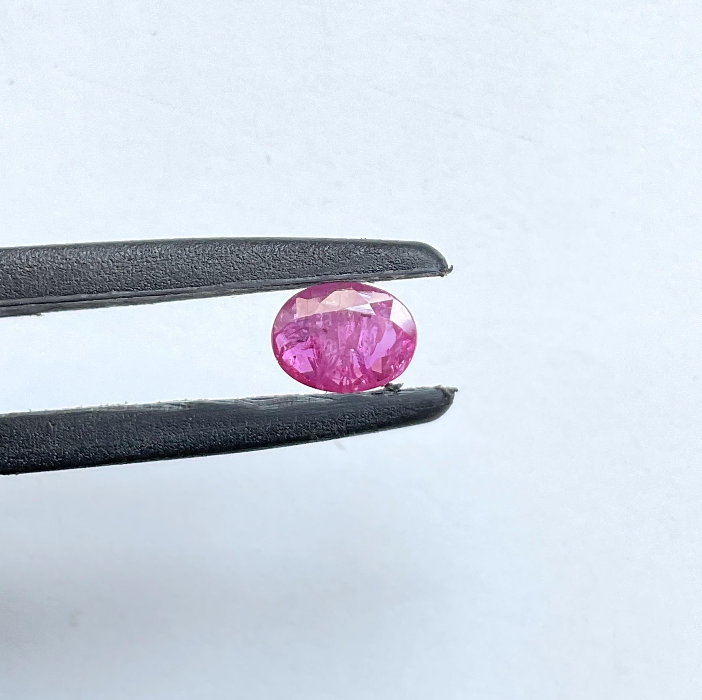 Certified 1.71 Carats Mozambique Ruby Oval Faceted Cut stone No Heat Natural Gem For Sale 3