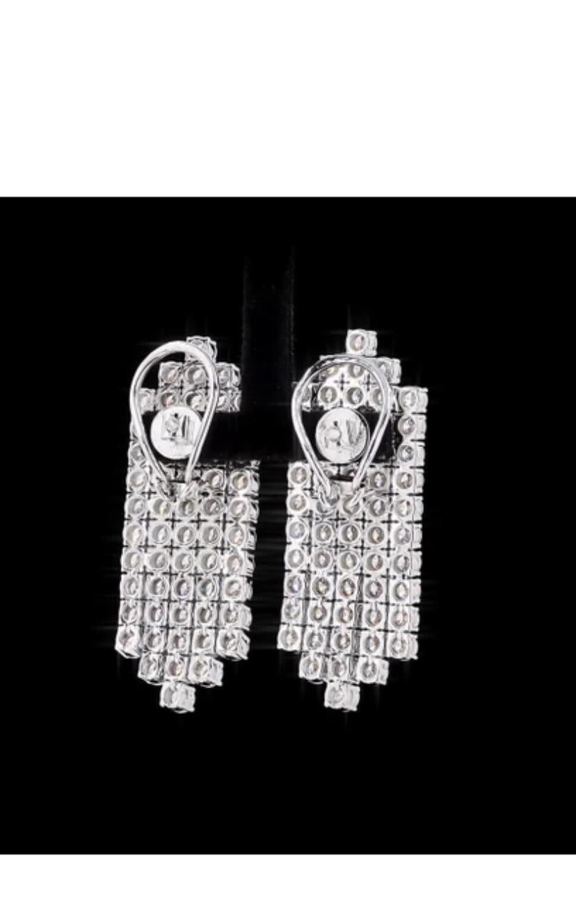 Boucles d'oreilles en or 18k certifiées 17.40 carats F-G /VS Diamants ronds Brillant Neuf - En vente à New Delhi, Delhi