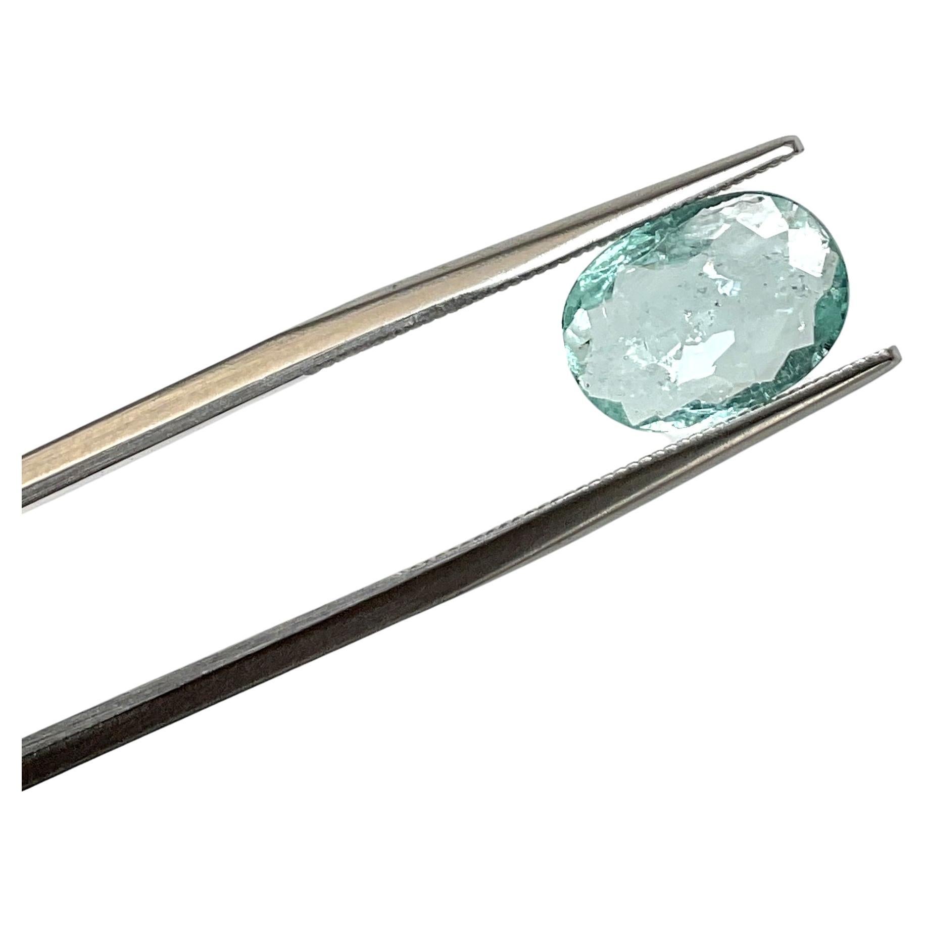 Certified 1.75 Carats Green Paraiba Tourmaline Oval Cut Stone for Fine Jewelry For Sale