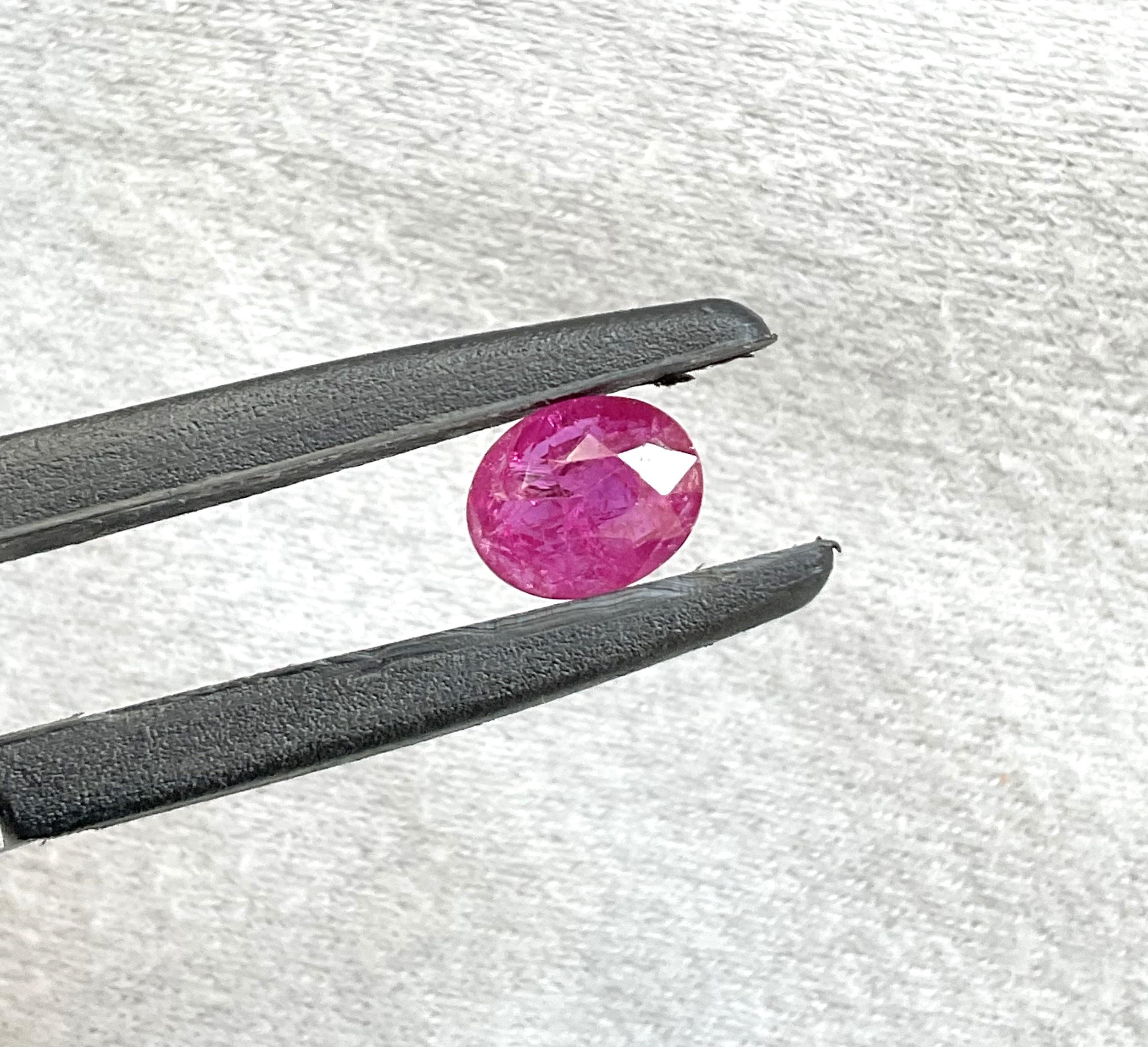 Women's or Men's Certified 1.78 Carats Mozambique Ruby Oval Faceted Cut stone No Heat Natural Gem For Sale