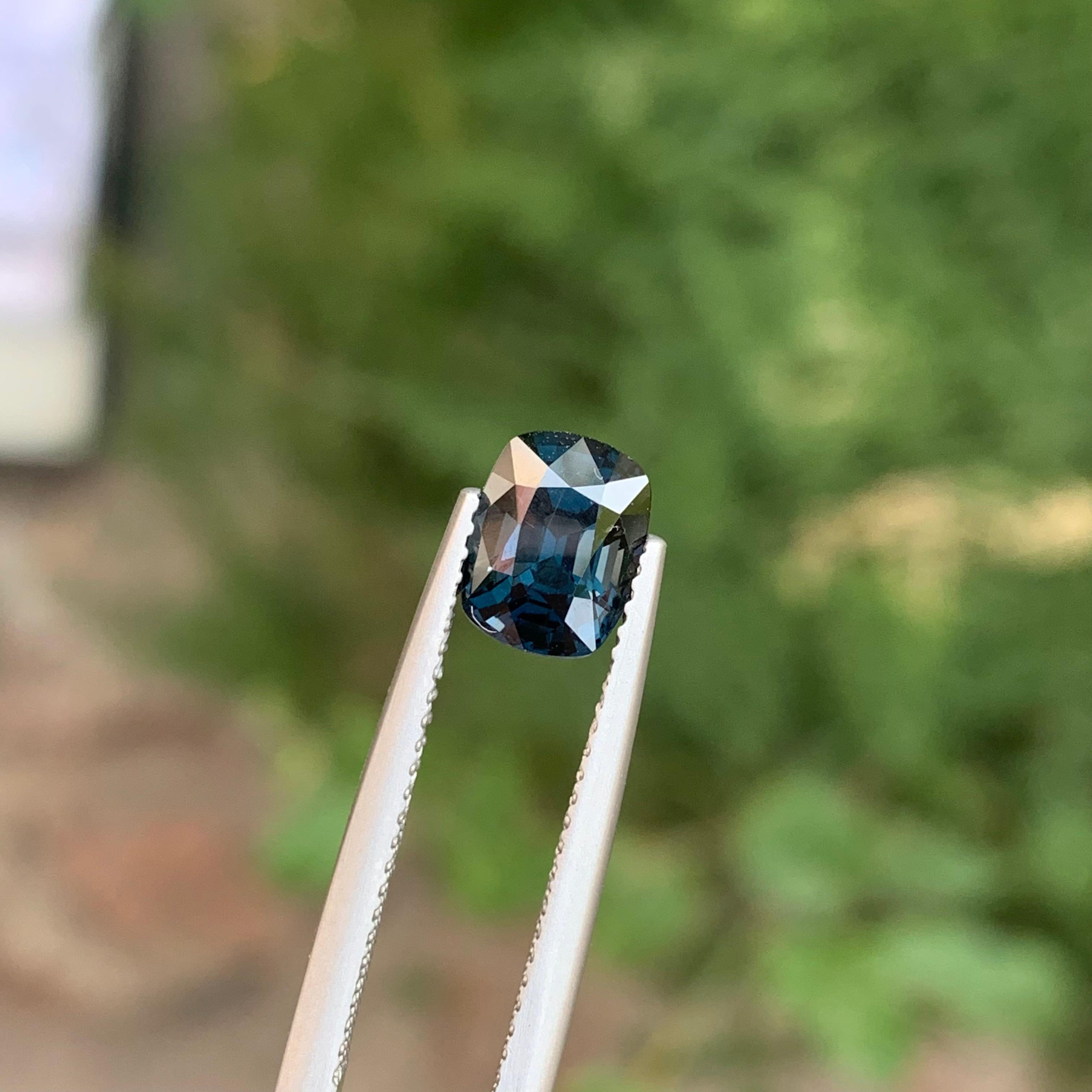 Cushion Cut Certified 1.79 Carat Natural Loose Violent Blue Spinel Cushion Shape Gemstone For Sale