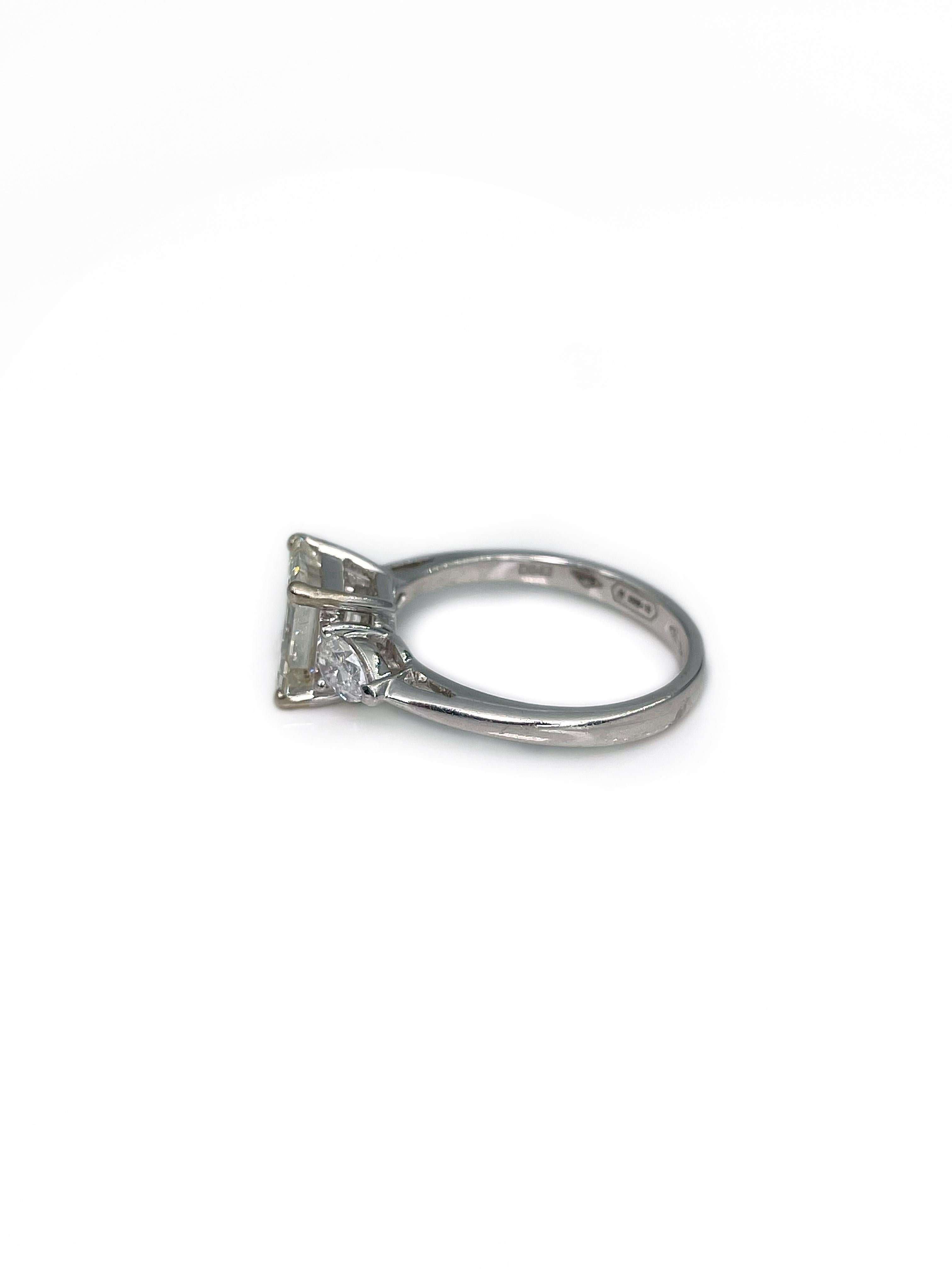 Women's Certified 18 Karat Gold 2.03 Carat Diamond Emerald Cut VVS2 Engagement Ring