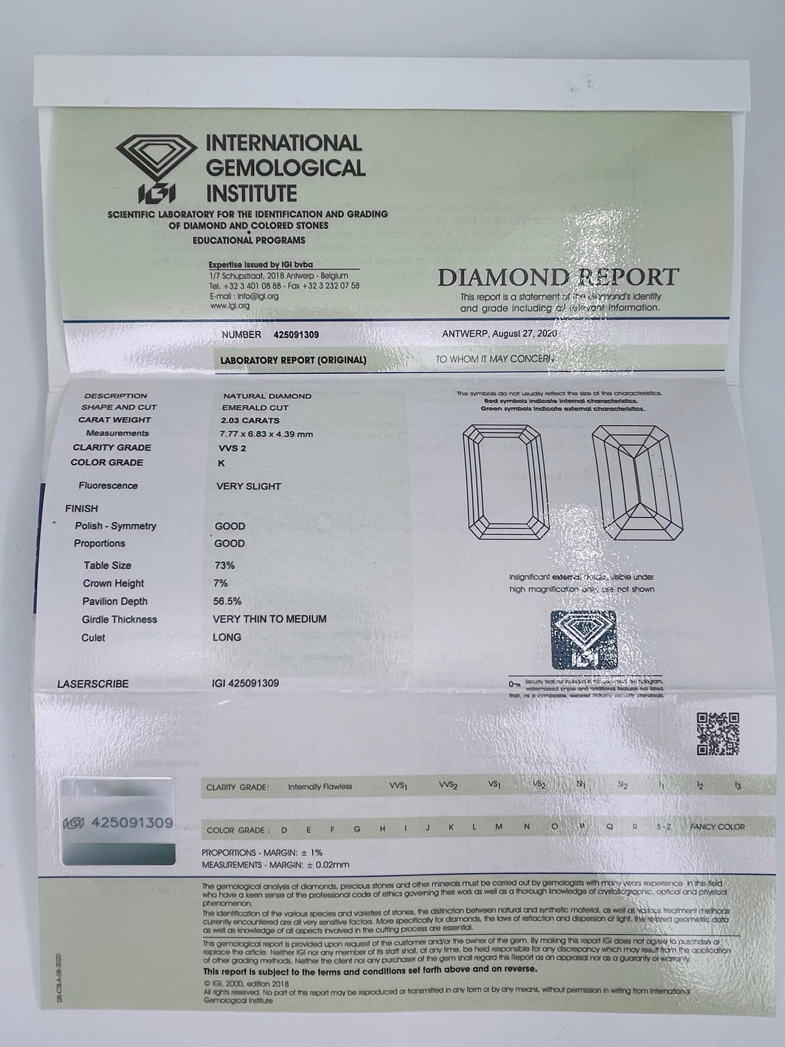 Certified 18 Karat Gold 2.03 Carat Diamond Emerald Cut VVS2 Engagement Ring 4