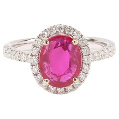 Vintage Certified 1.80 Carats Burmese Ruby Diamonds 18 Carats White Gold Ring