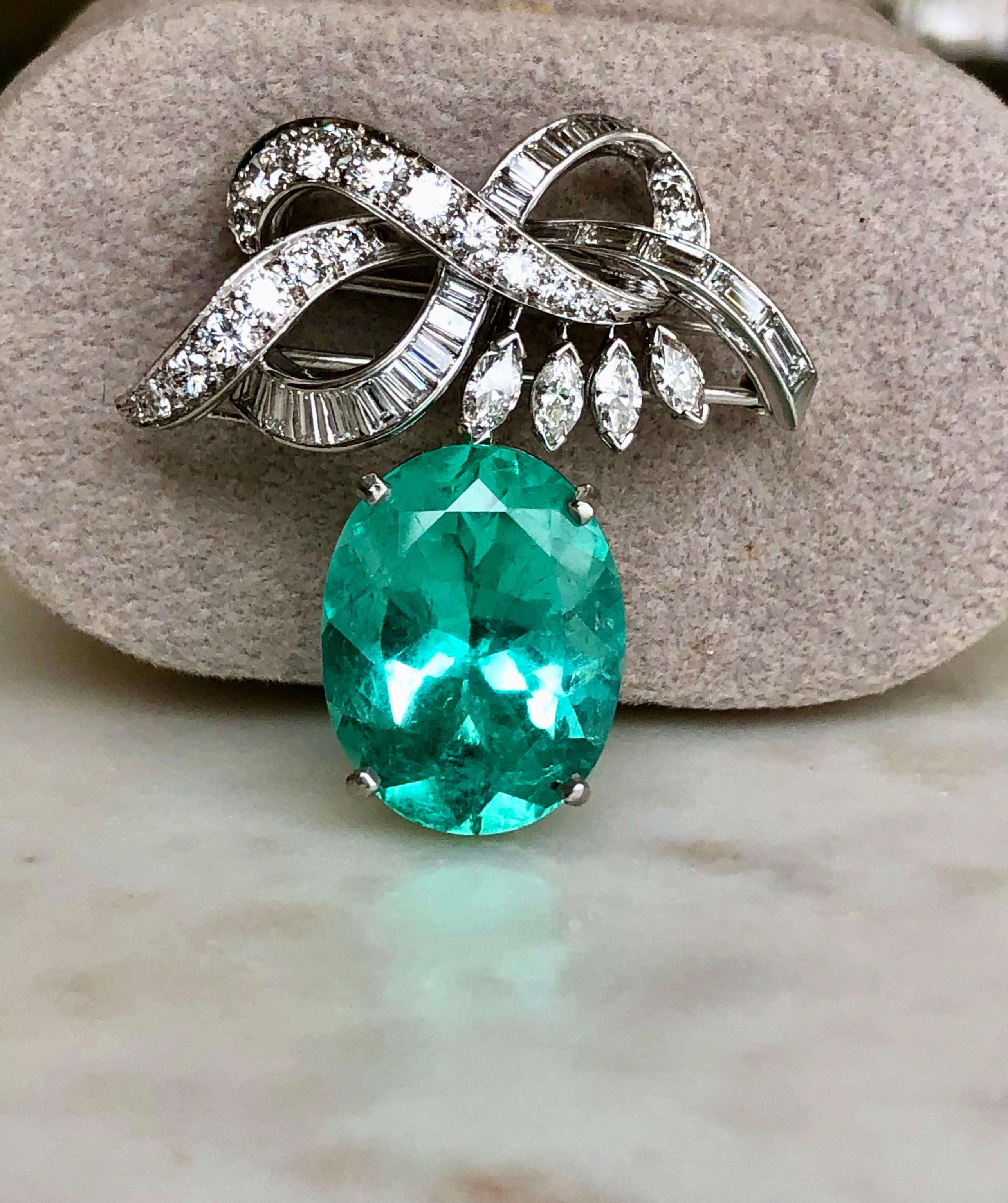 Emeralds Maravellous 18.76ct Certified Colombian Emerald Diamond Platinum Pend/B For Sale 4