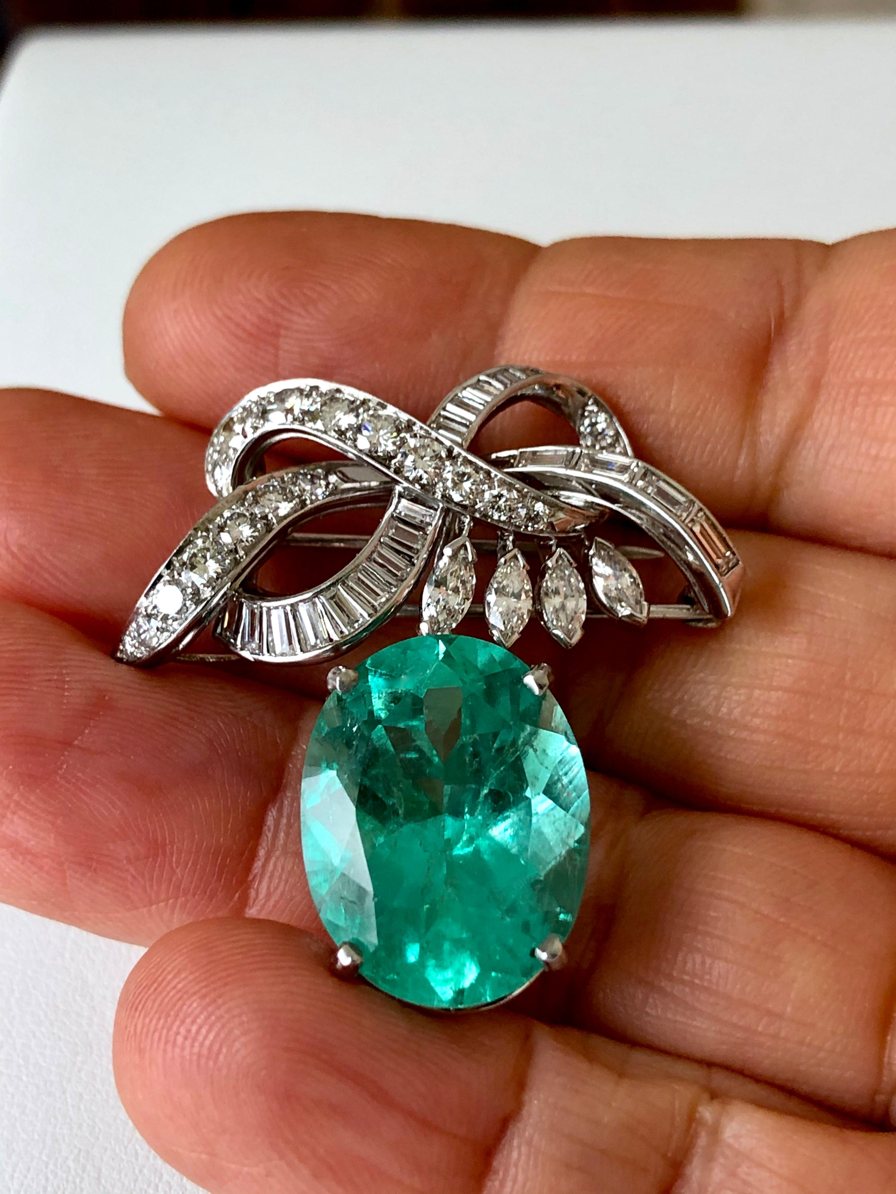 Women's Emeralds Maravellous 18.76ct Certified Colombian Emerald Diamond Platinum Pend/B For Sale