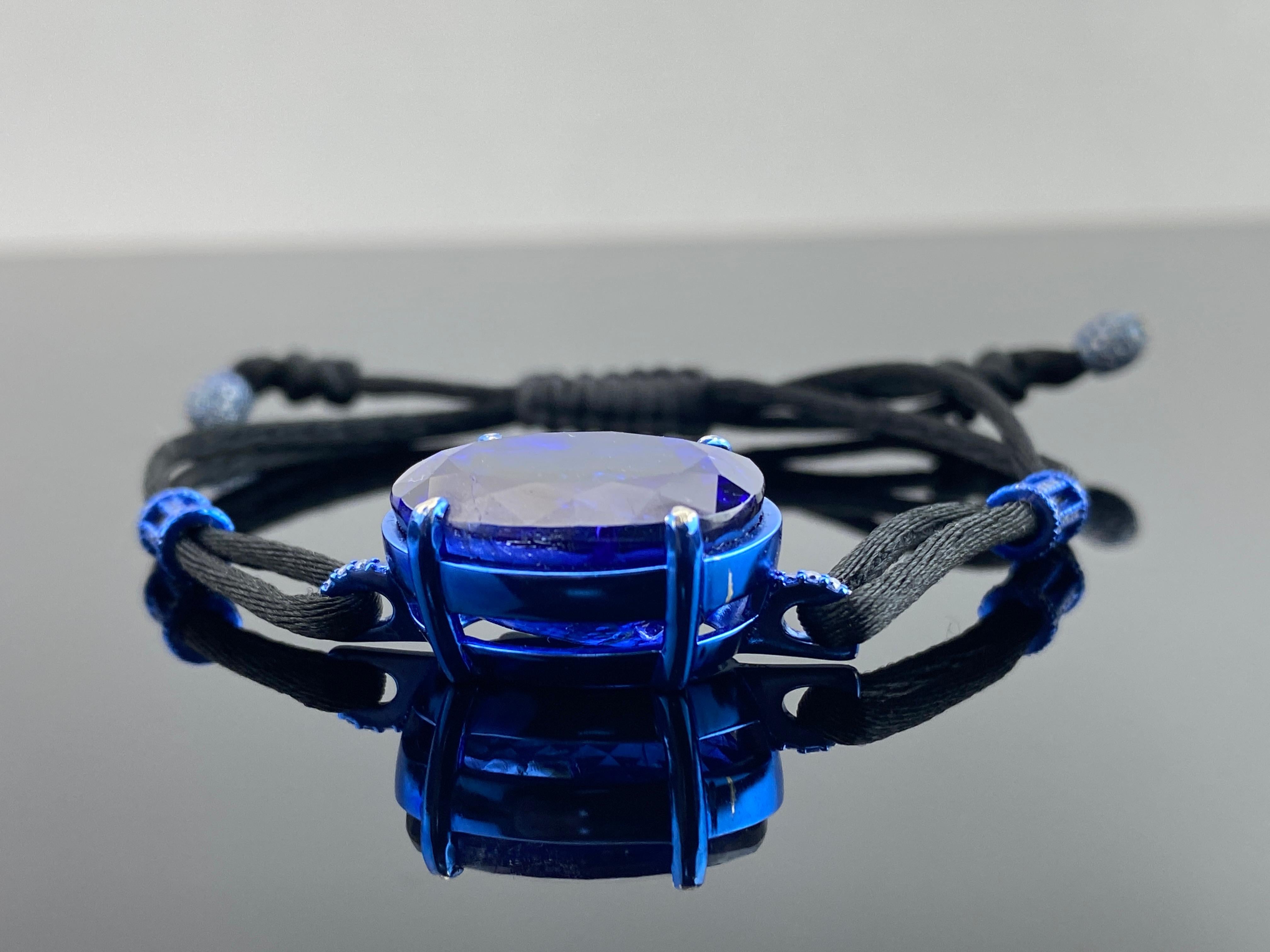 Modern Certified 18K Gold Tanzanite And Diamond Adjustable Bracelet With Blue Plating For Sale