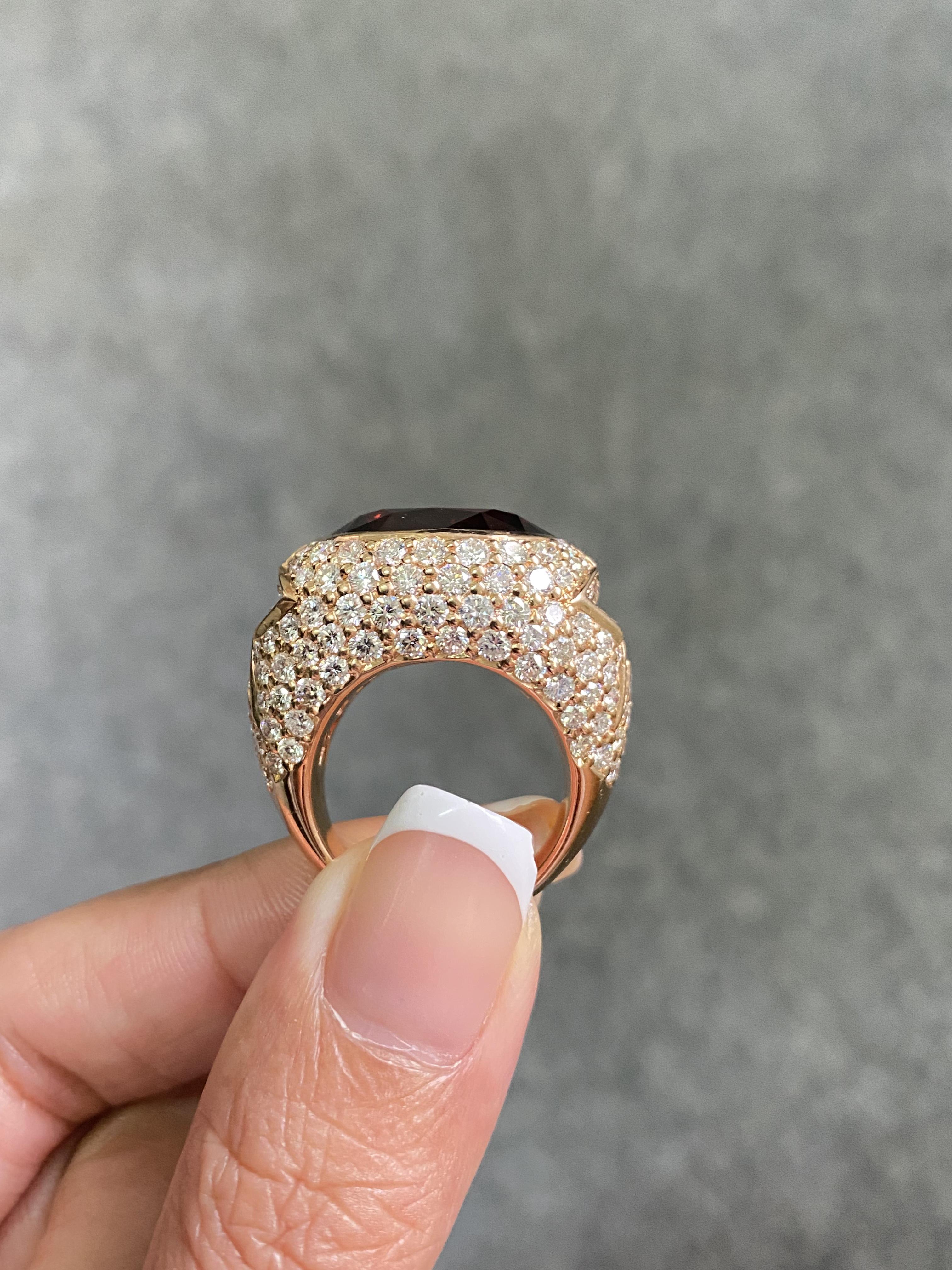 Anillo de cóctel de oro rosa certificado de 18 quilates, raro, de 22,6 quilates de espesartita y diamantes en venta 4