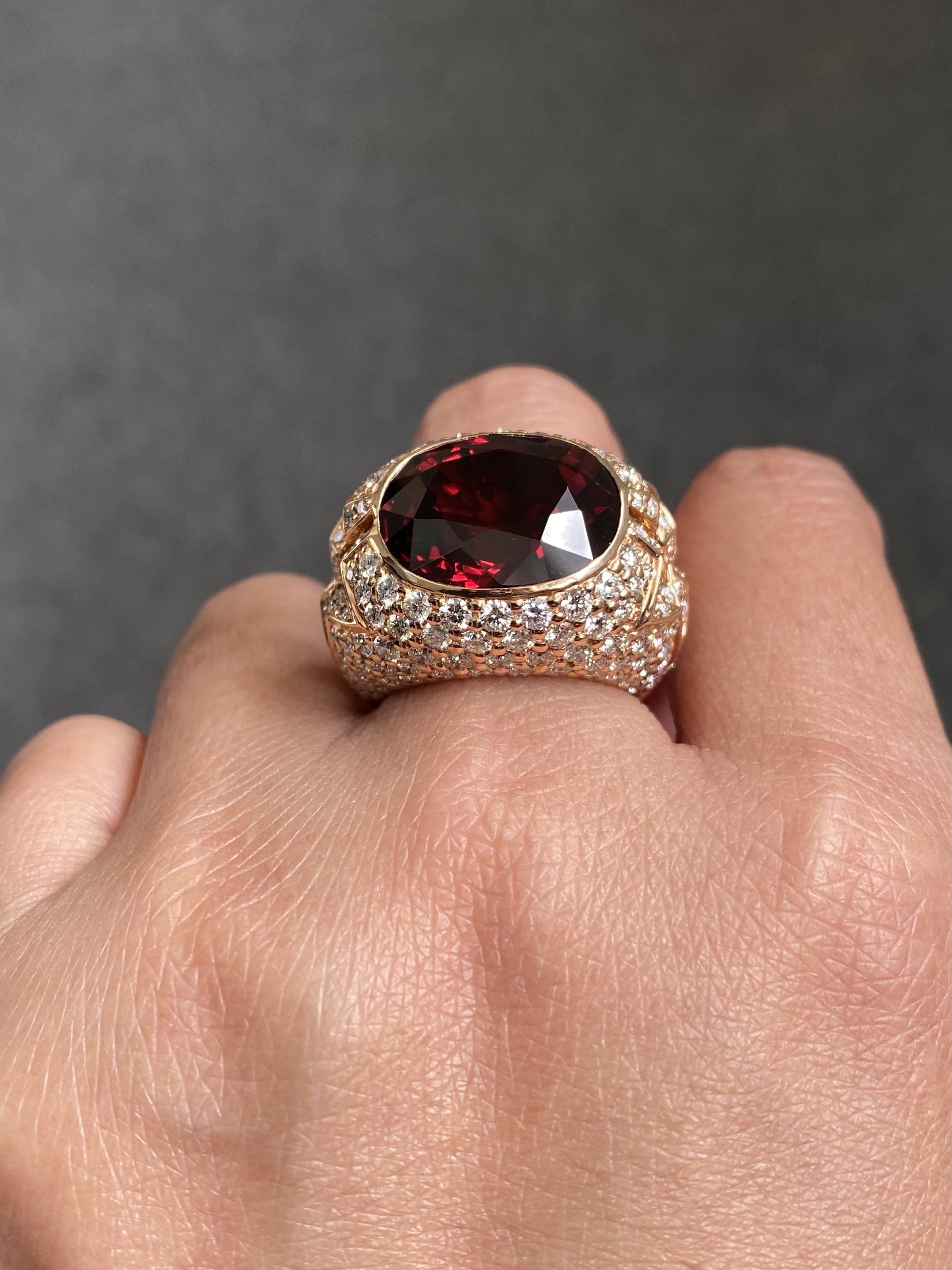 Anillo de cóctel de oro rosa certificado de 18 quilates, raro, de 22,6 quilates de espesartita y diamantes en venta 6