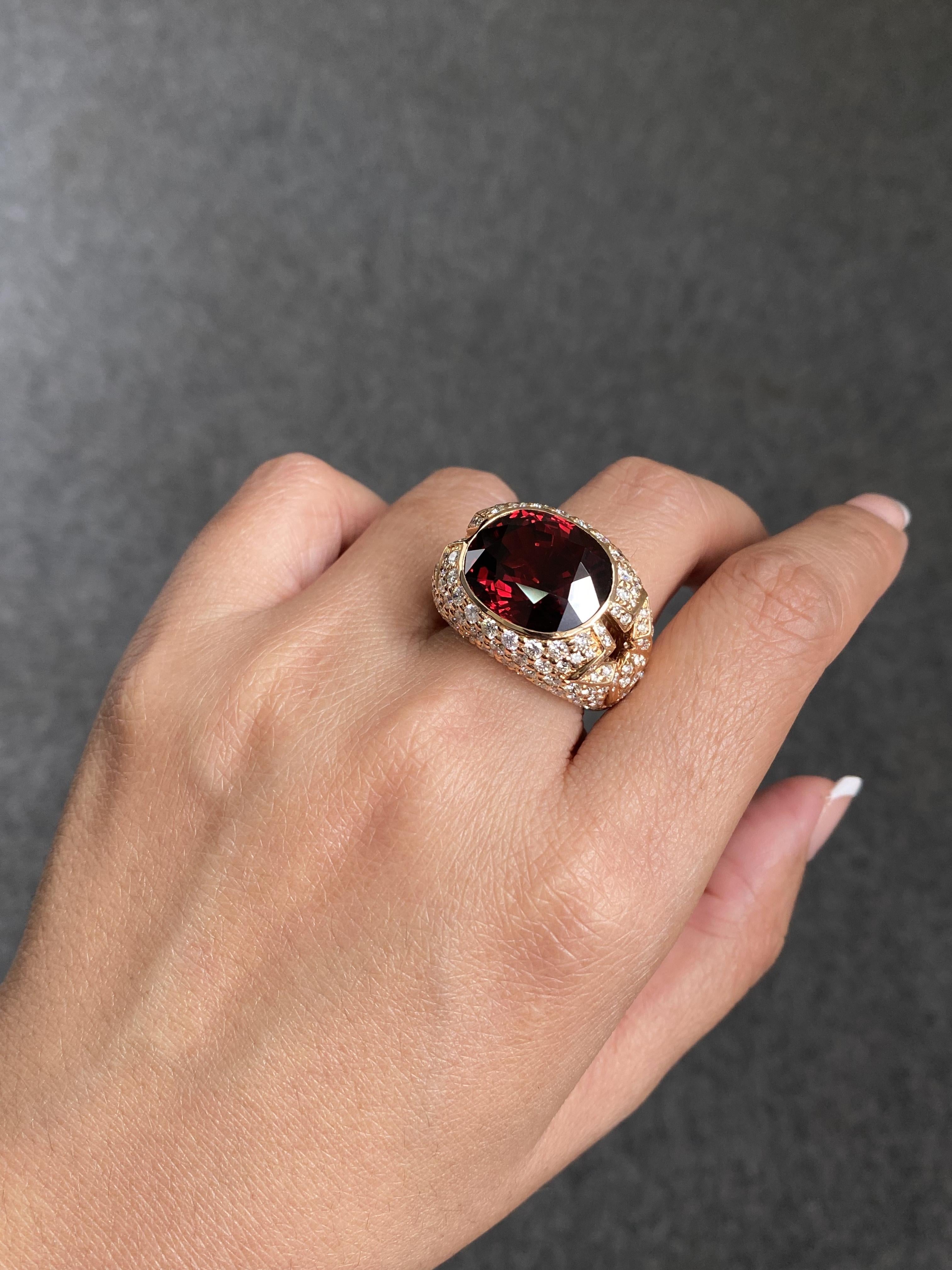 Anillo de cóctel de oro rosa certificado de 18 quilates, raro, de 22,6 quilates de espesartita y diamantes en venta 9