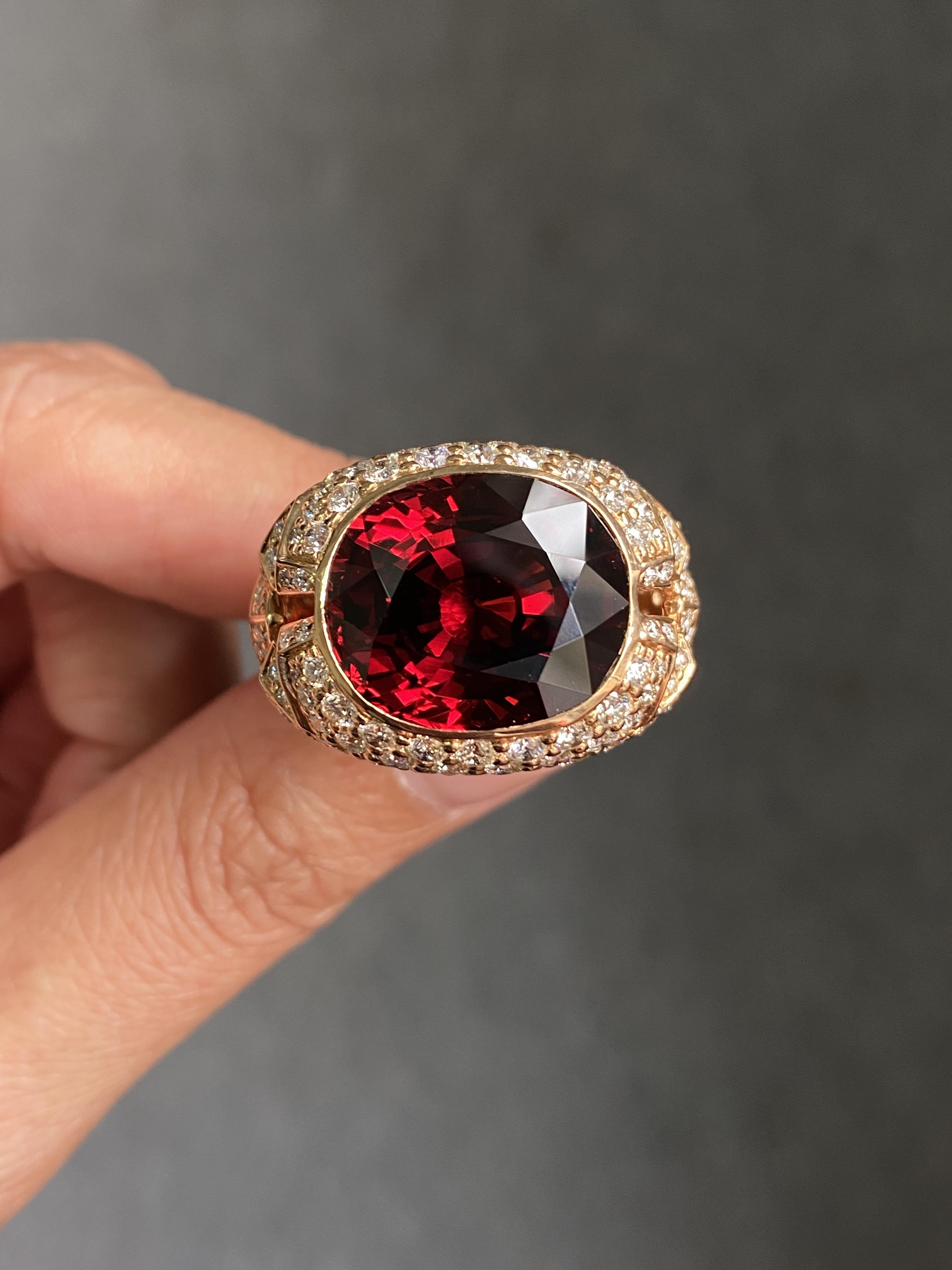 Anillo de cóctel de oro rosa certificado de 18 quilates, raro, de 22,6 quilates de espesartita y diamantes en venta 13