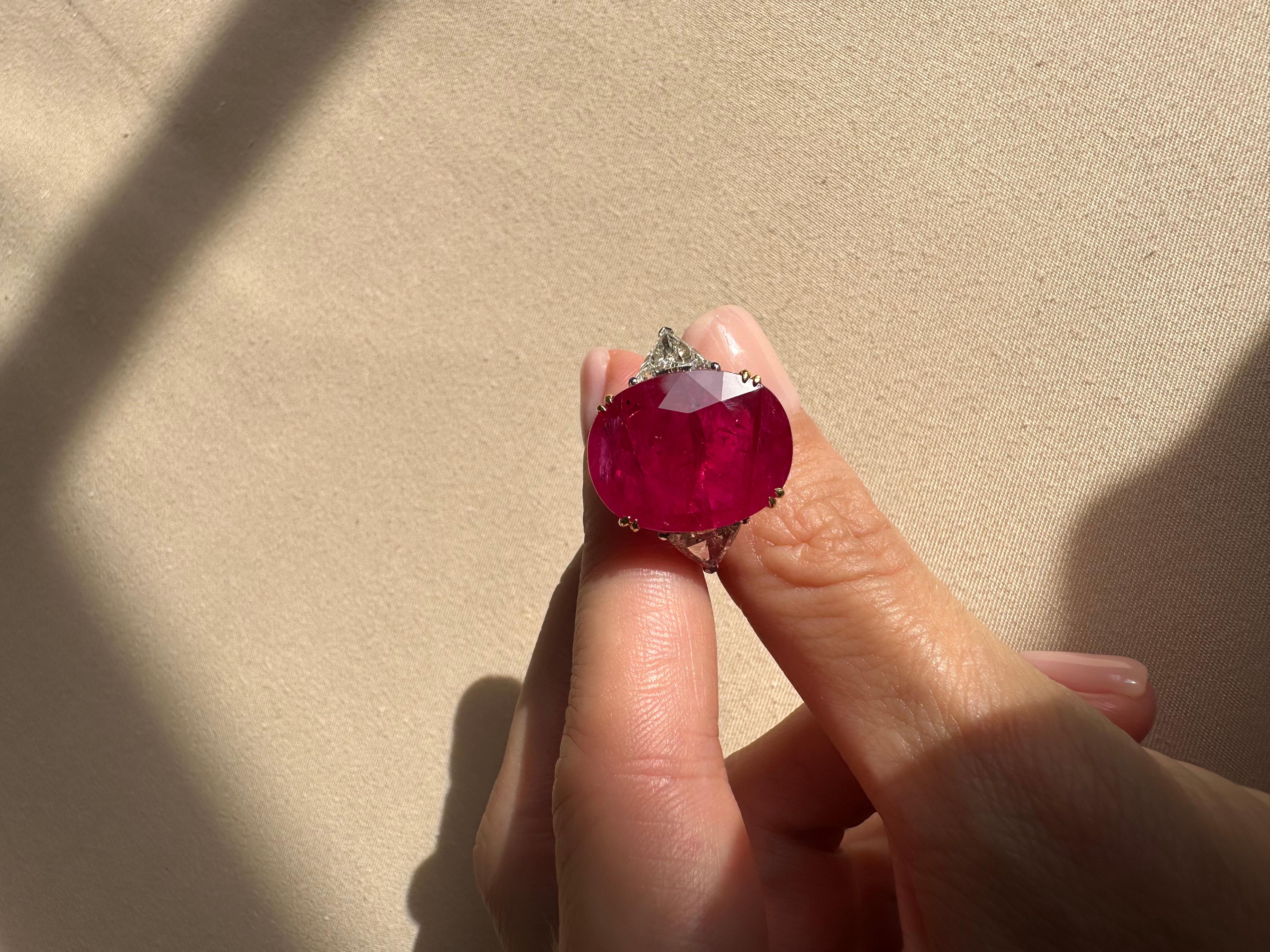 Certified 18K White Gold 12 Carat Ruby and Diamond Cocktail Ring For Sale 1