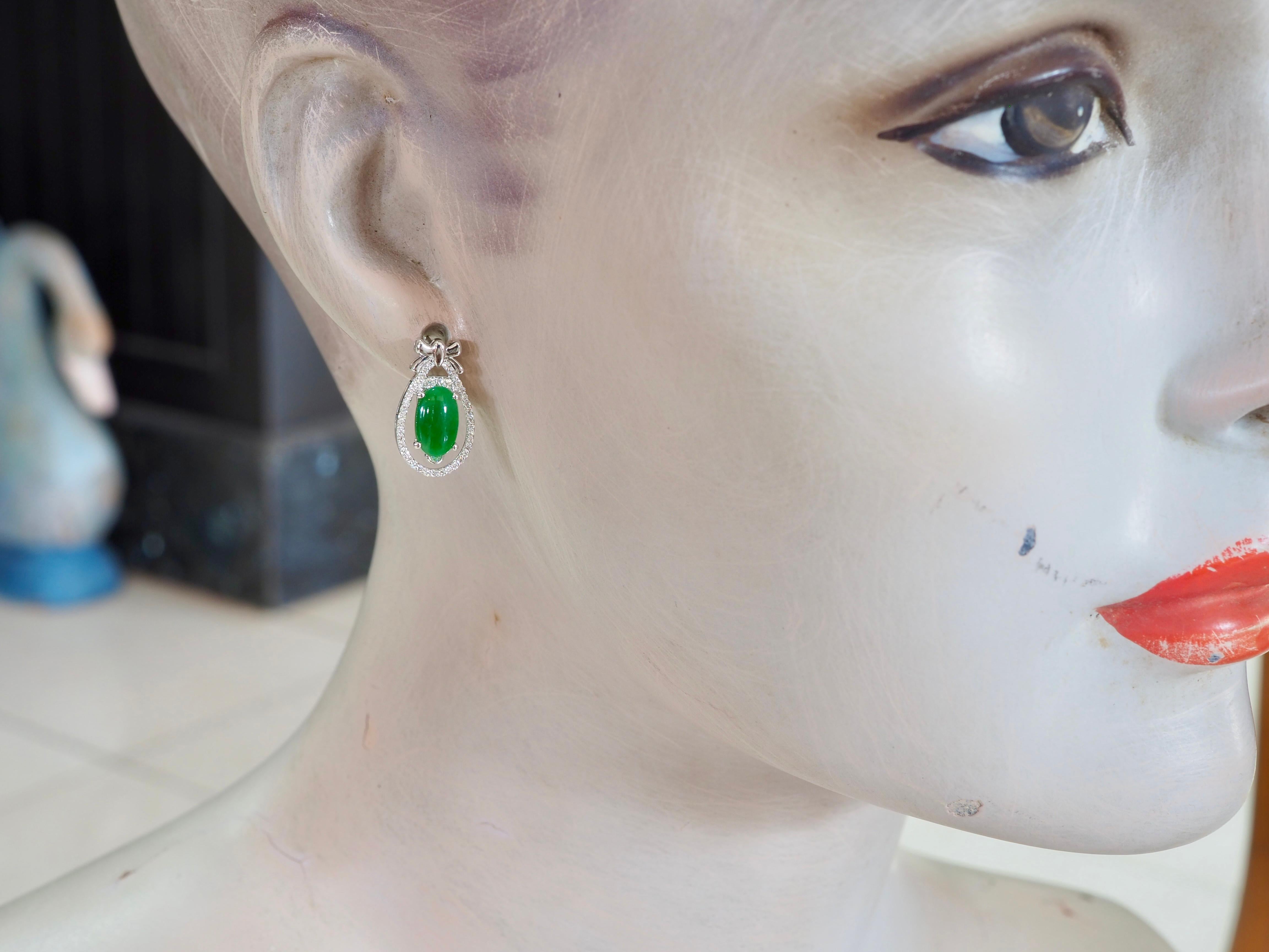 Zertifizierte 18K Weißgold 3ct Typ-A Myanmar Jadeit & 0,50ct Diamant Ohrringe im Angebot 3