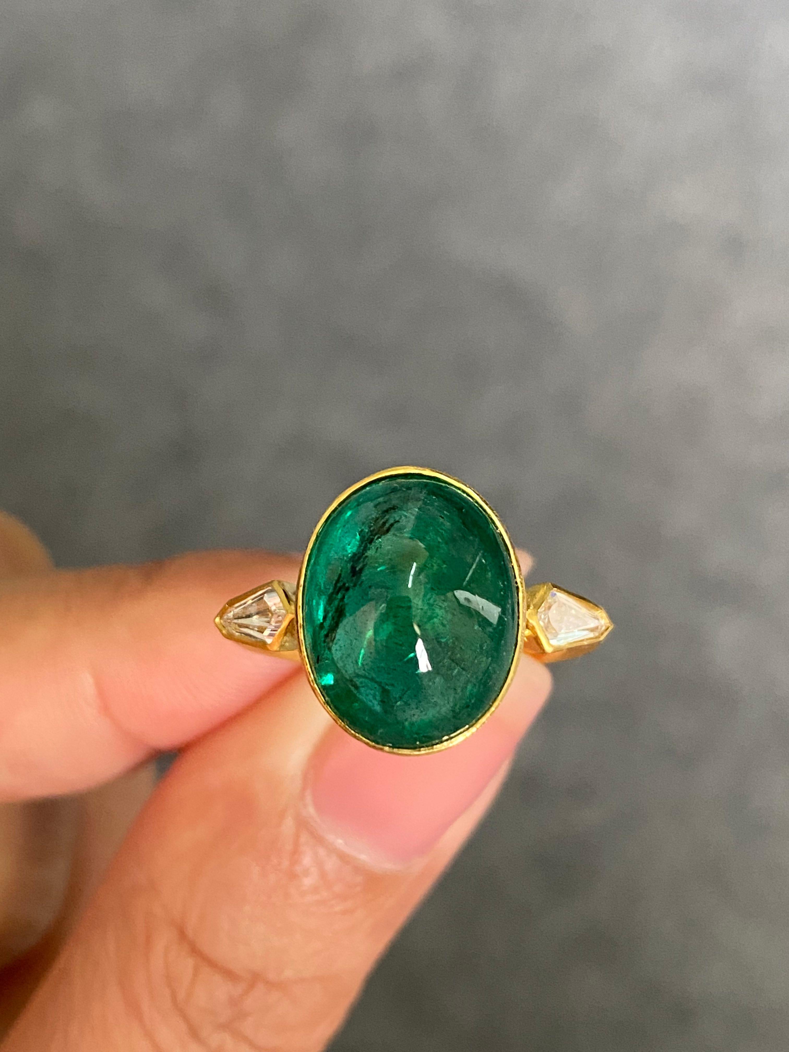 Certified 18K Yellow Gold Matt Finish Emerald Cabochon & Diamond Engagement Ring For Sale 1