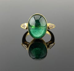 Certified 18K Yellow Gold Matt Finish Emerald Cabochon & Diamond Engagement Ring