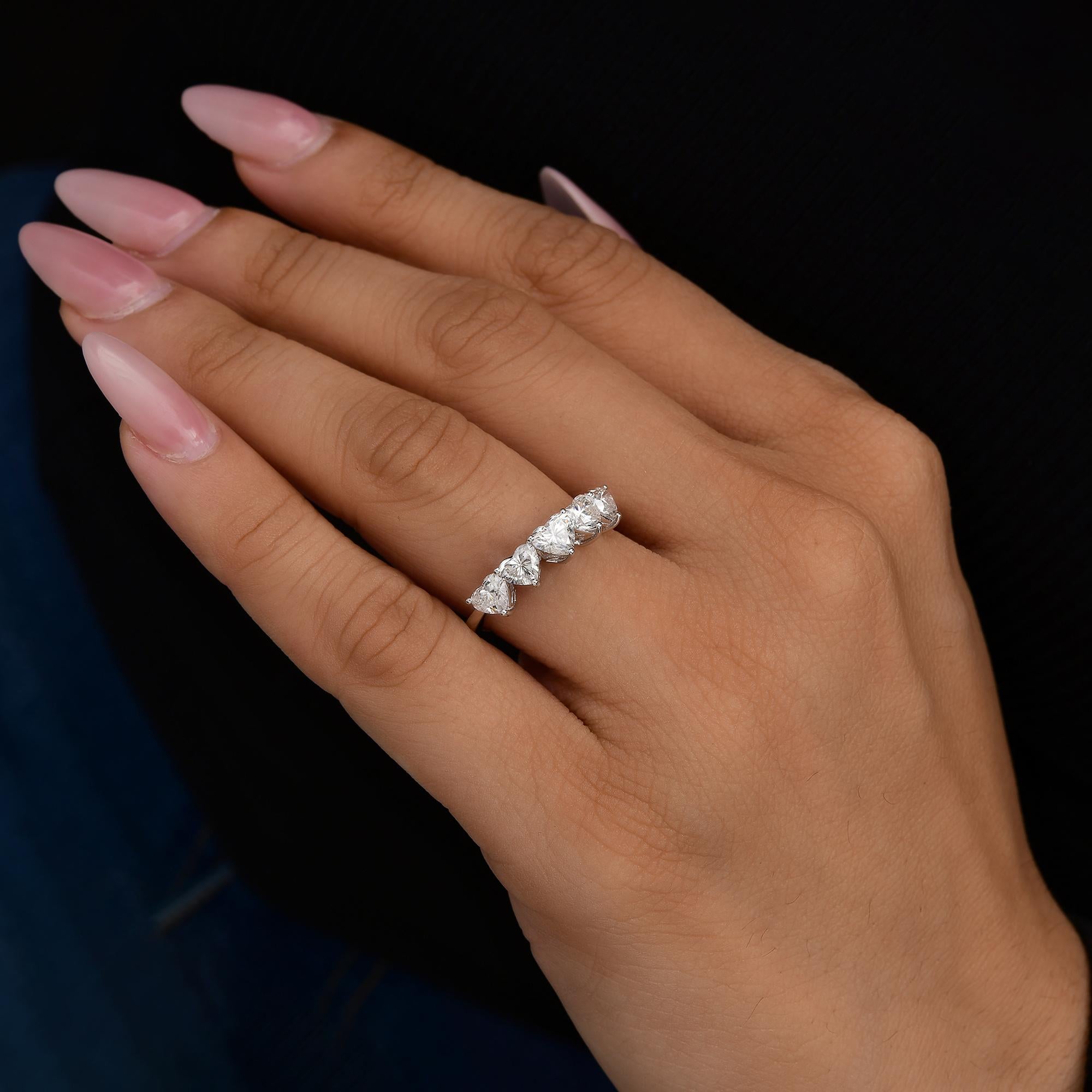 En venta: Anillo de media banda de diamantes SI/H talla corazón certificado de 1,91cts Oro blanco macizo de 18k  2