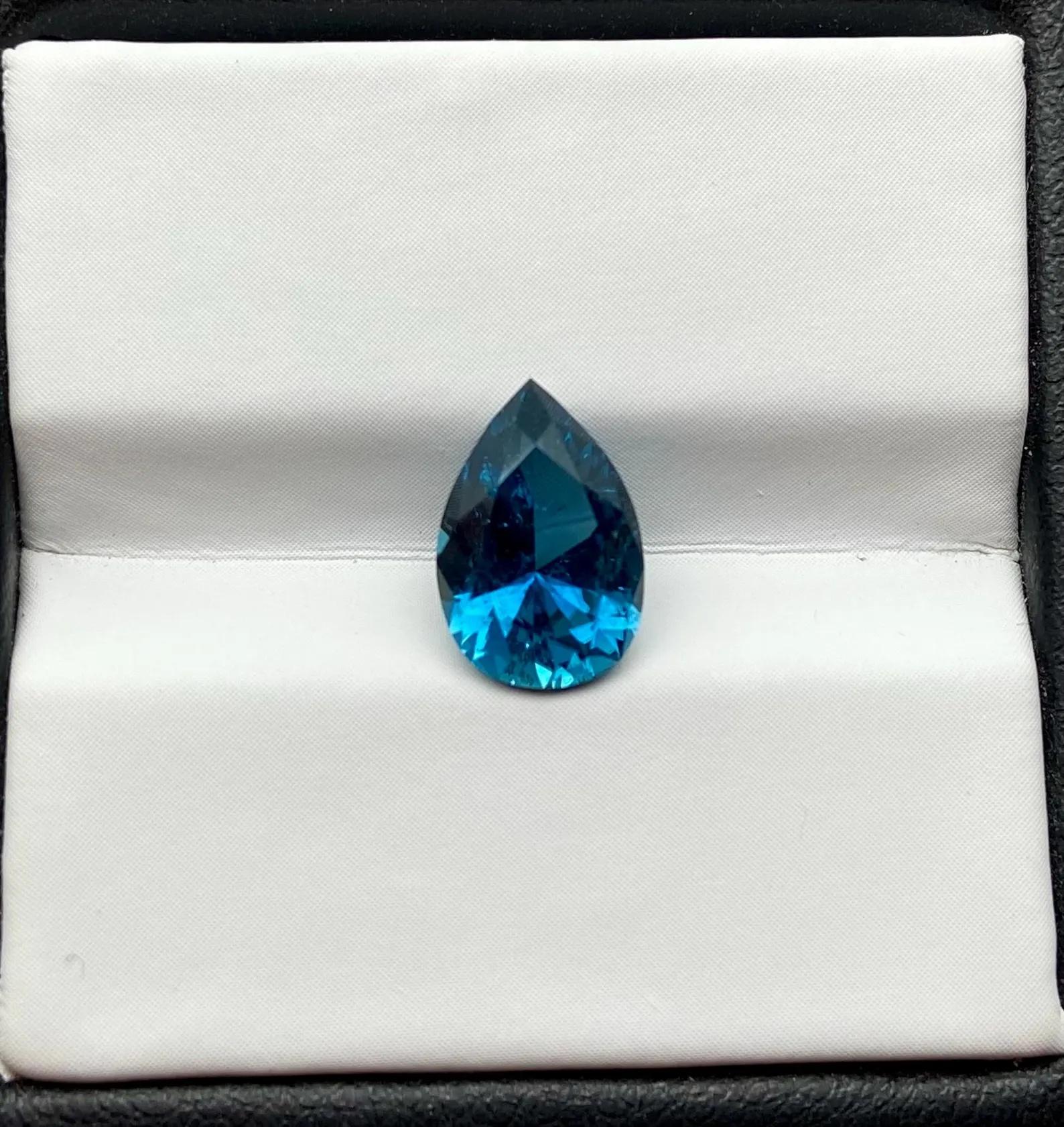 Zertifizierter 1.95Ct Natürlicher Blauer Turmalin Edelstein, Birnenschliff, Herkunft Nigeria im Angebot 1
