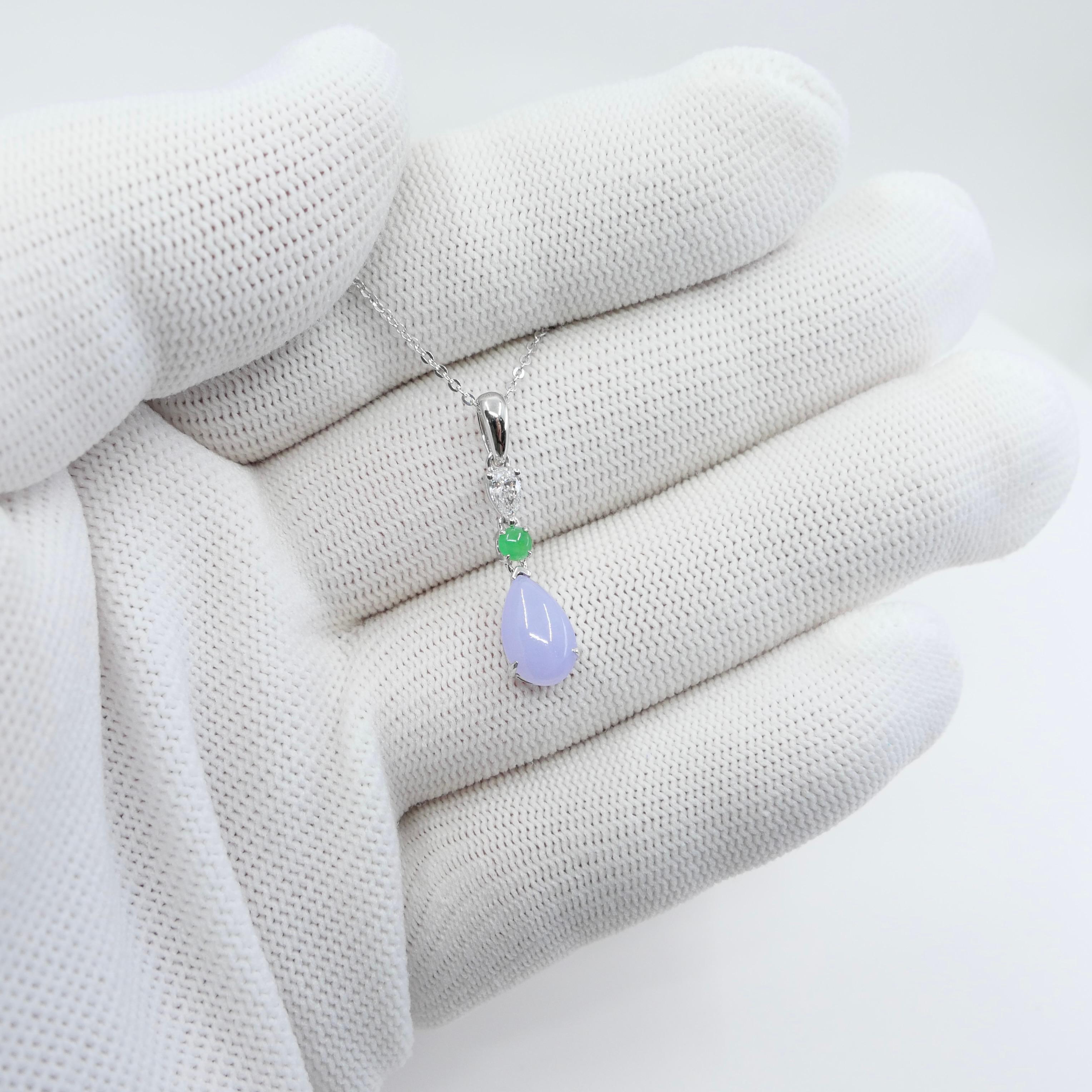 Certified 1.95 Carats Lavender Jade & Pear Cut Diamond Drop Pendant Necklace In New Condition For Sale In Hong Kong, HK