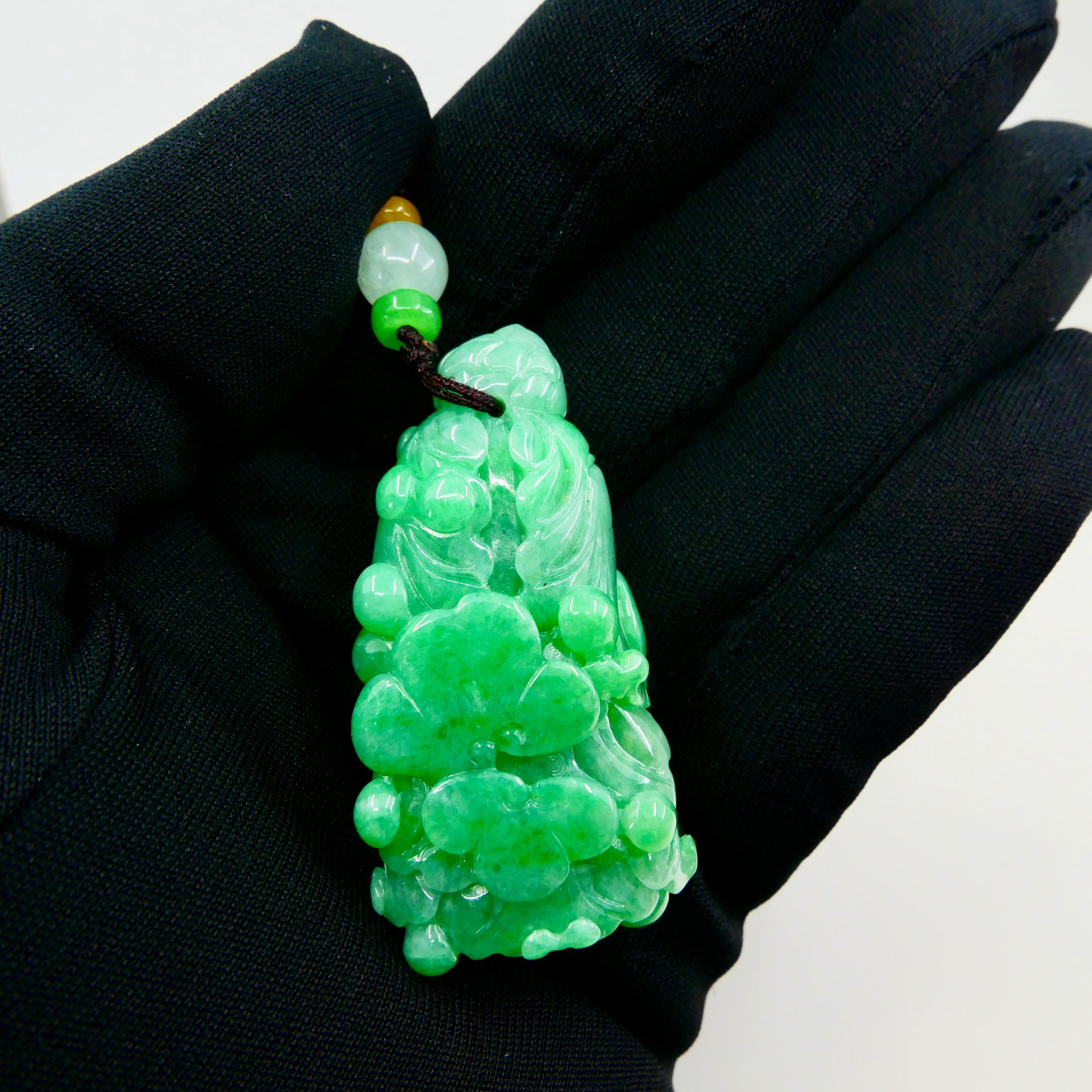 Certified 196.5cts Natural Apple Green Jadeite Jade Flower Pendant Necklace For Sale 1