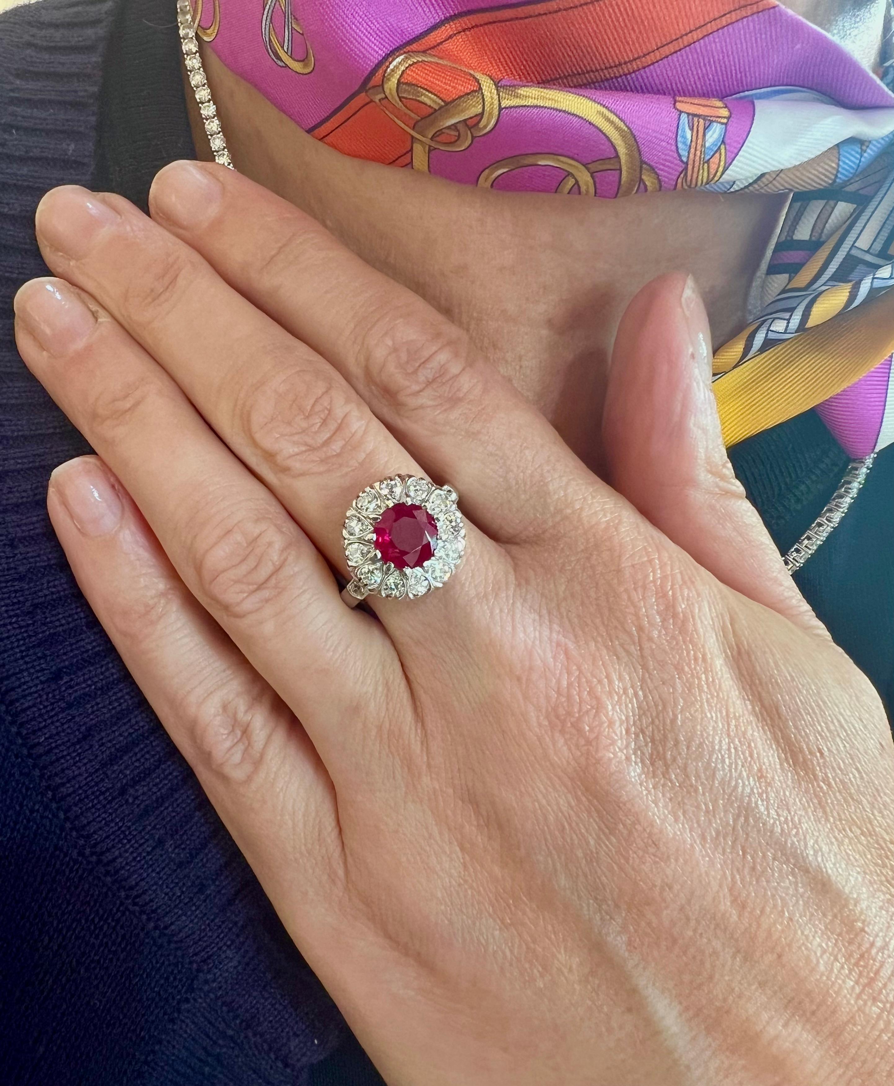 Retro Certified 2 Carats Burmese Ruby Diamonds Platinum 18 Carats White Gold Daisy Rin For Sale