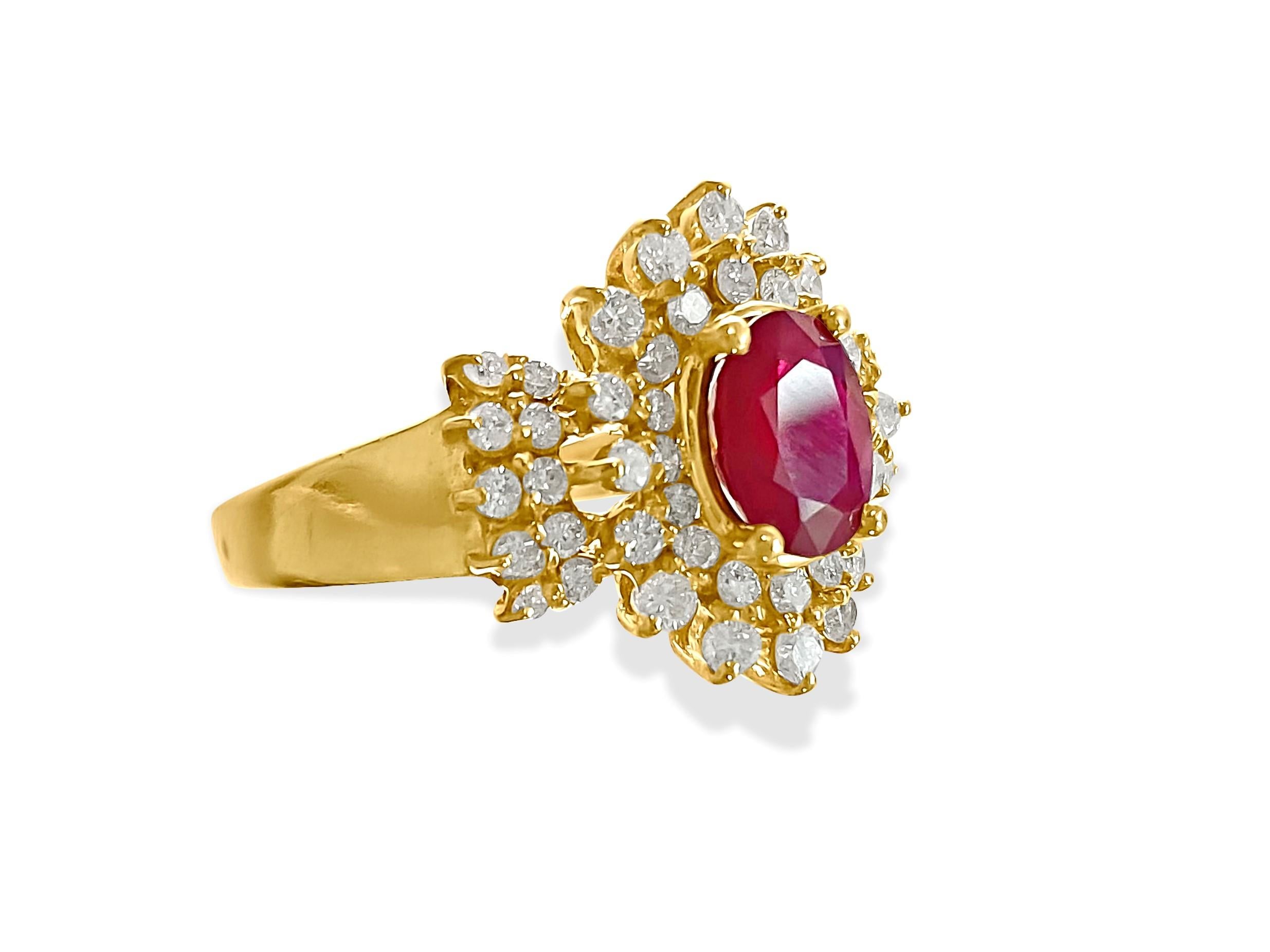 Art Deco Certified 2.00 Carat Natural Burma Ruby Diamond Ring For Sale