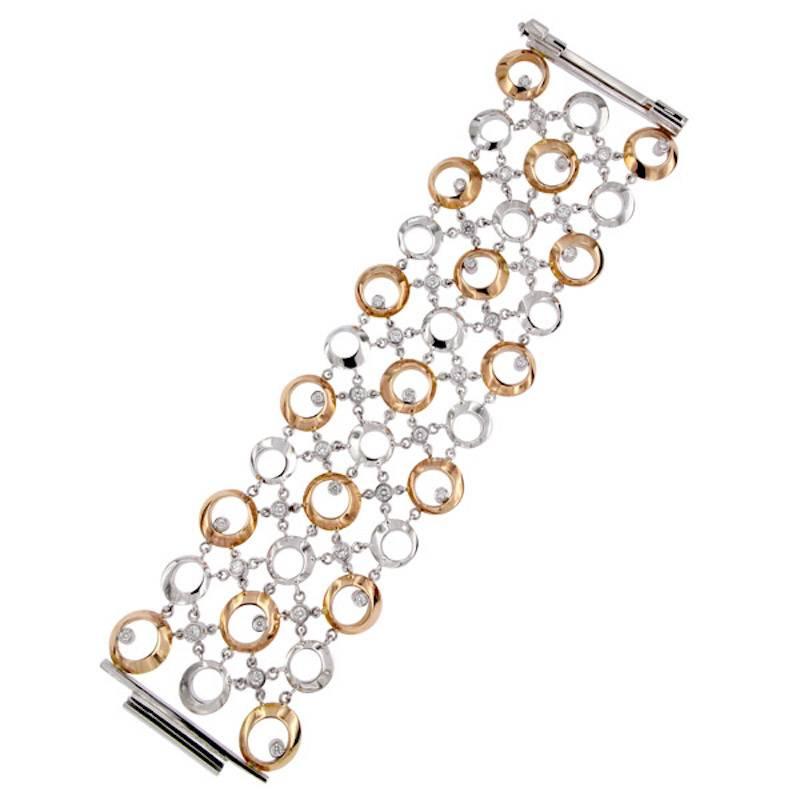 This entirely unique and handmade Moonstone Bracelet, created by Katherine Berquin, a noted Belgian goldsmith, jewellery artist and gemmologist, consists of 18 kt white and rose gold. It has been made in her own atelier in Brussels in an artisanal