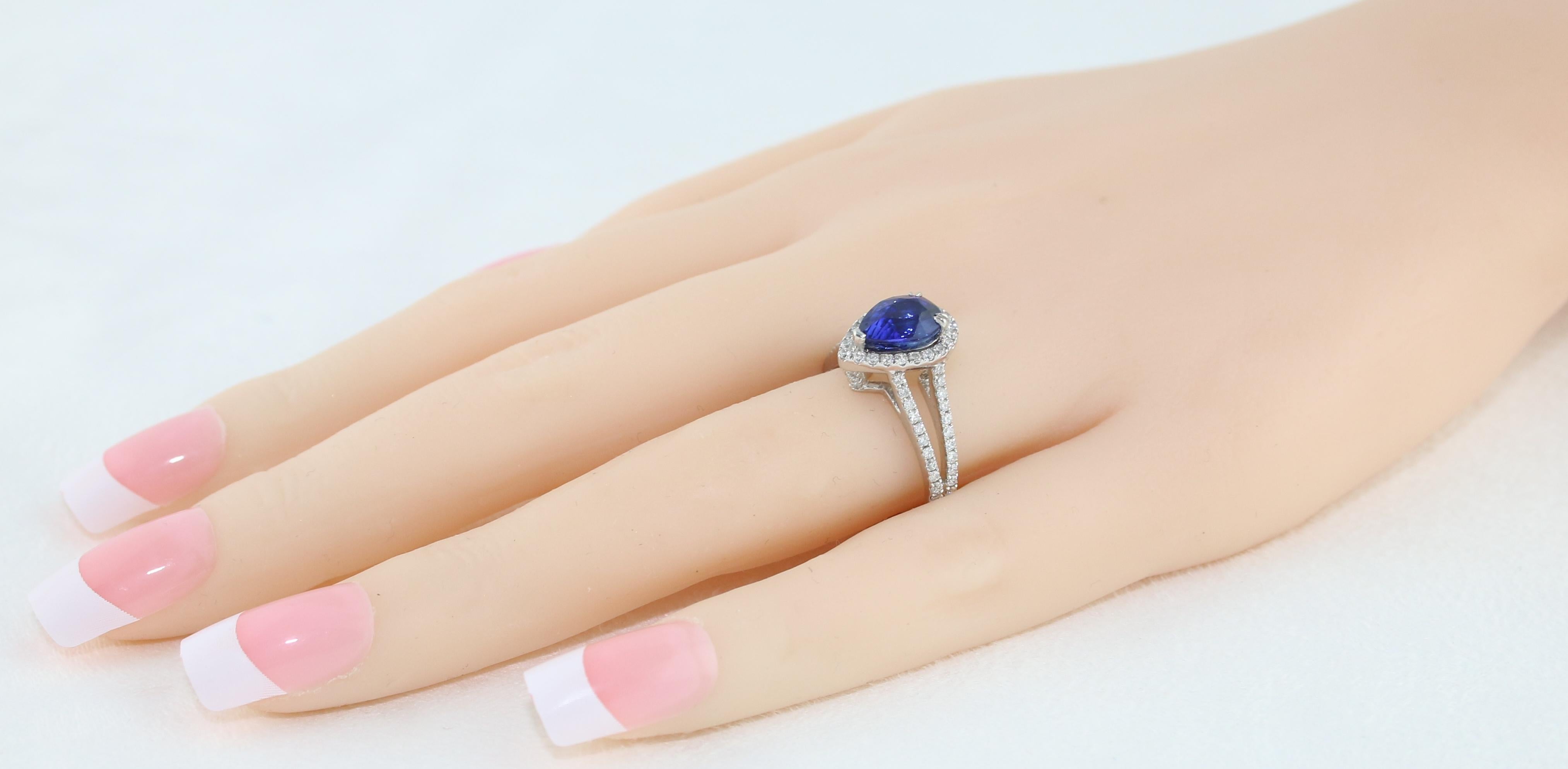 Certified 2.02 Carat Pear Blue Sapphire Diamond Halo Gold Ring For Sale 1
