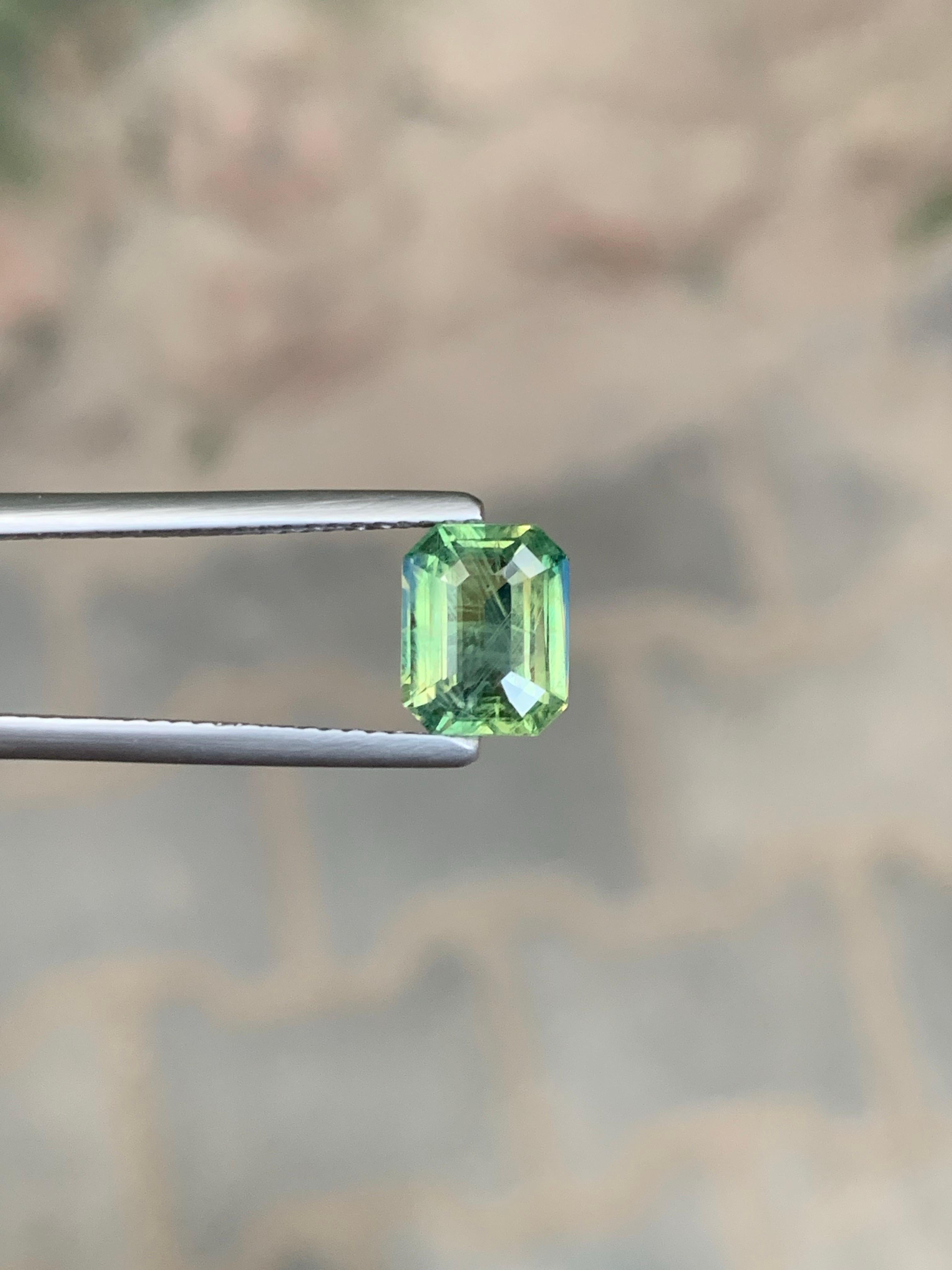 Zertifizierter 2,03 Karat natürlicher loser bläulich grüner Saphir Edelstein im Angebot 5