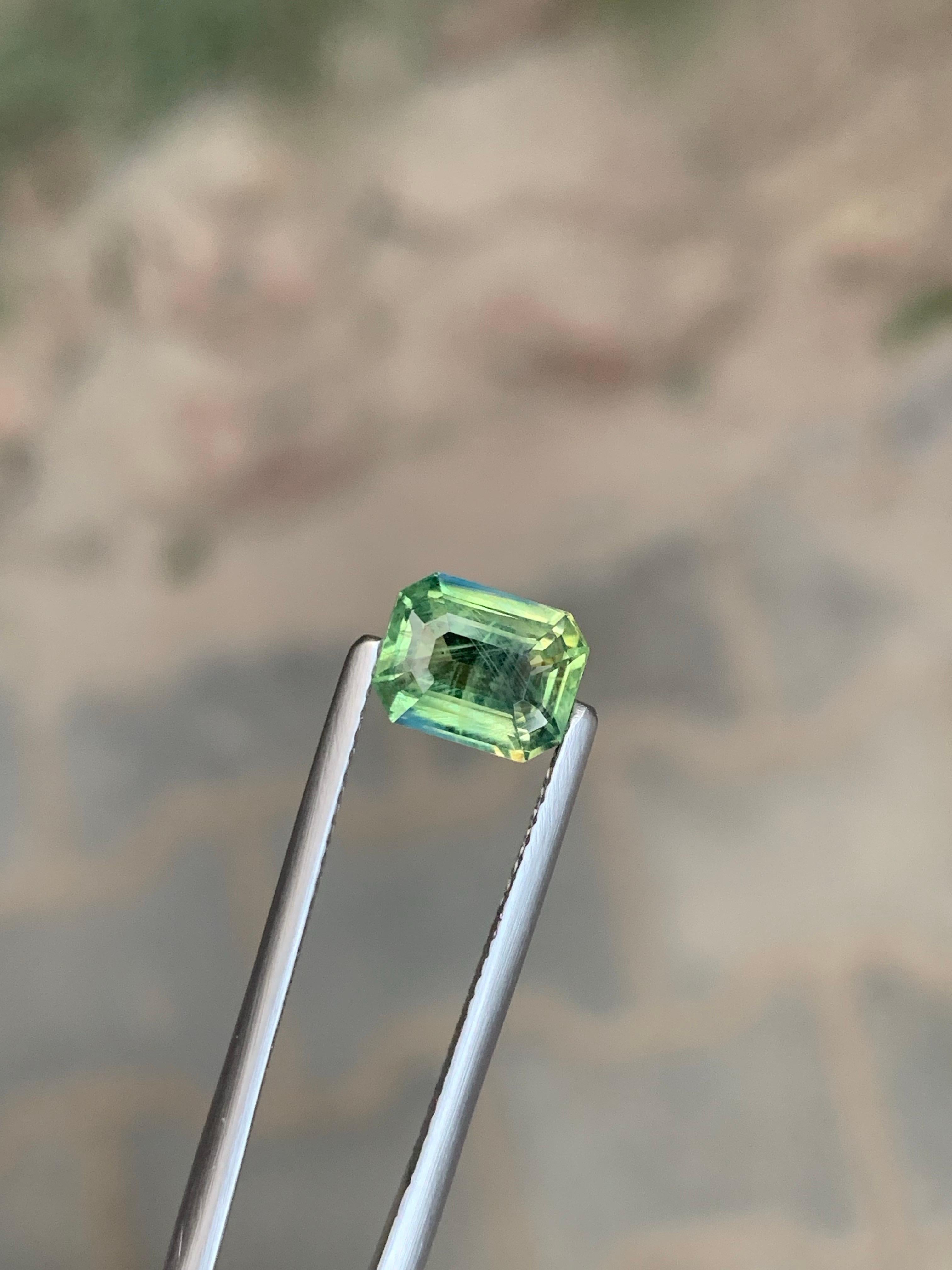 Zertifizierter 2,03 Karat natürlicher loser bläulich grüner Saphir Edelstein im Angebot 1