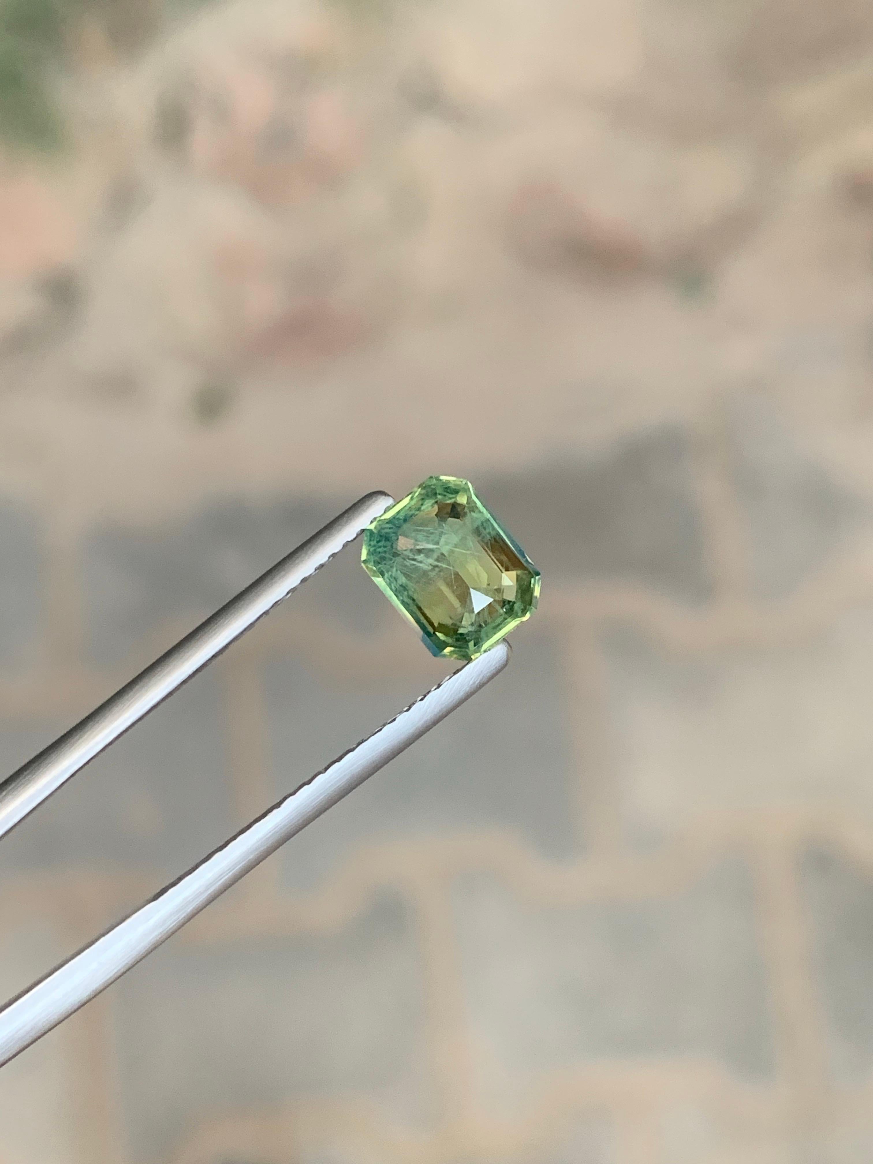 Zertifizierter 2,03 Karat natürlicher loser bläulich grüner Saphir Edelstein im Angebot 2