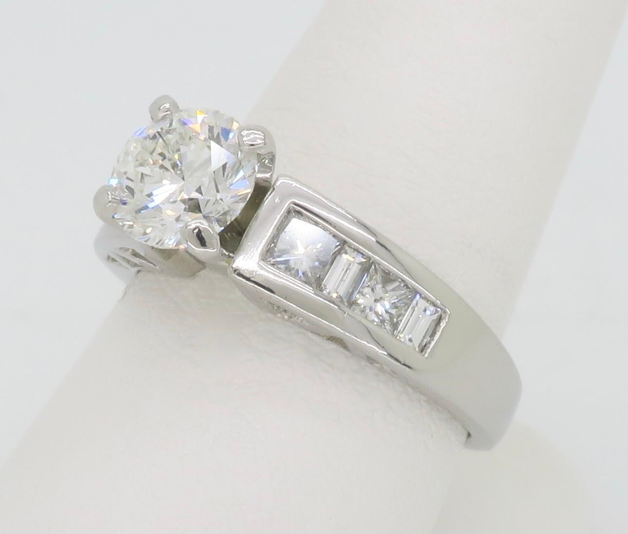 Certified 2.03ctw Diamond Ring Crafted in Platinum In Excellent Condition For Sale In Webster, NY