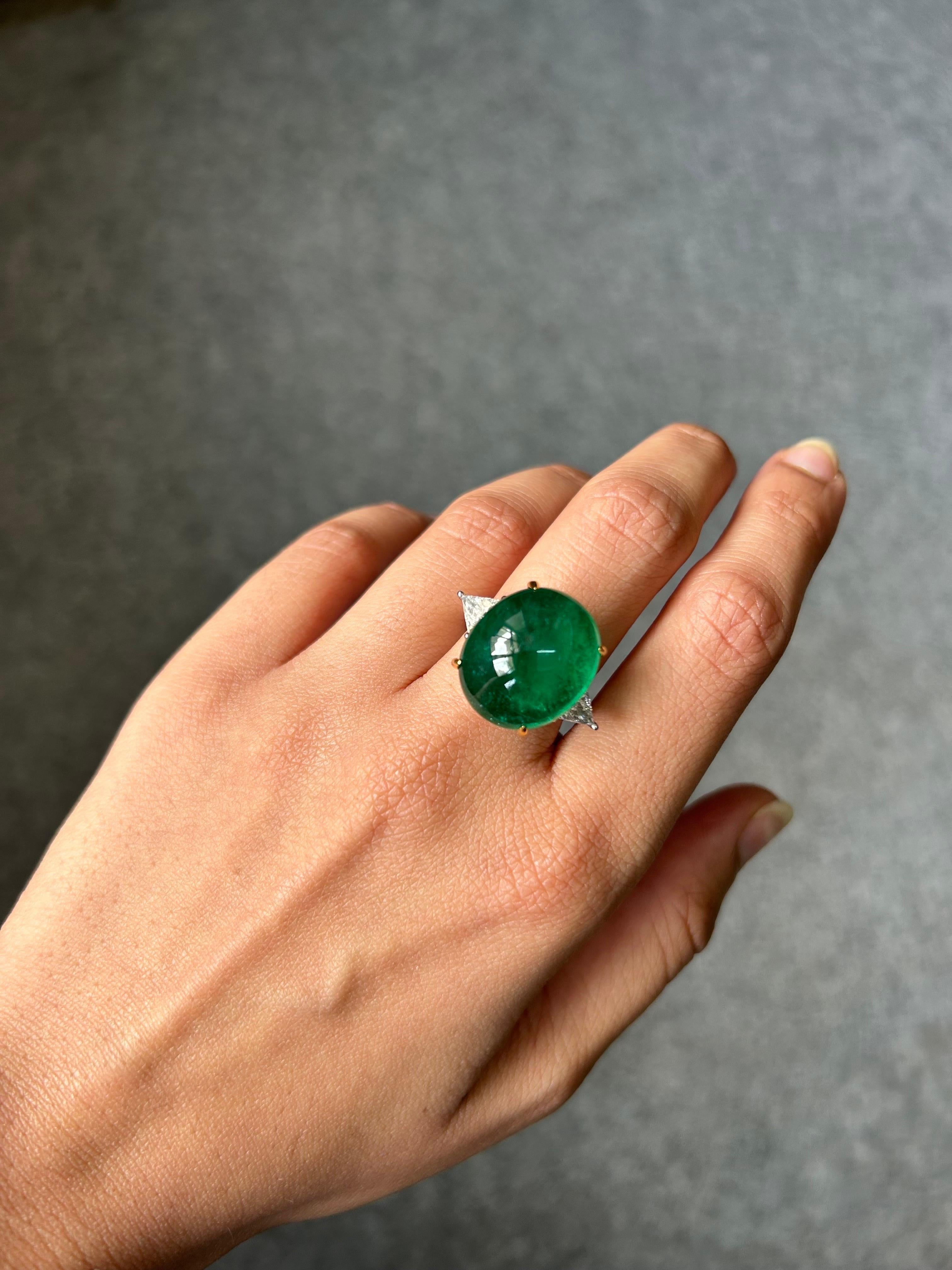 Certified 20.47 Carat Emerald Cabochon Three Stone Engagement Ring For Sale 2