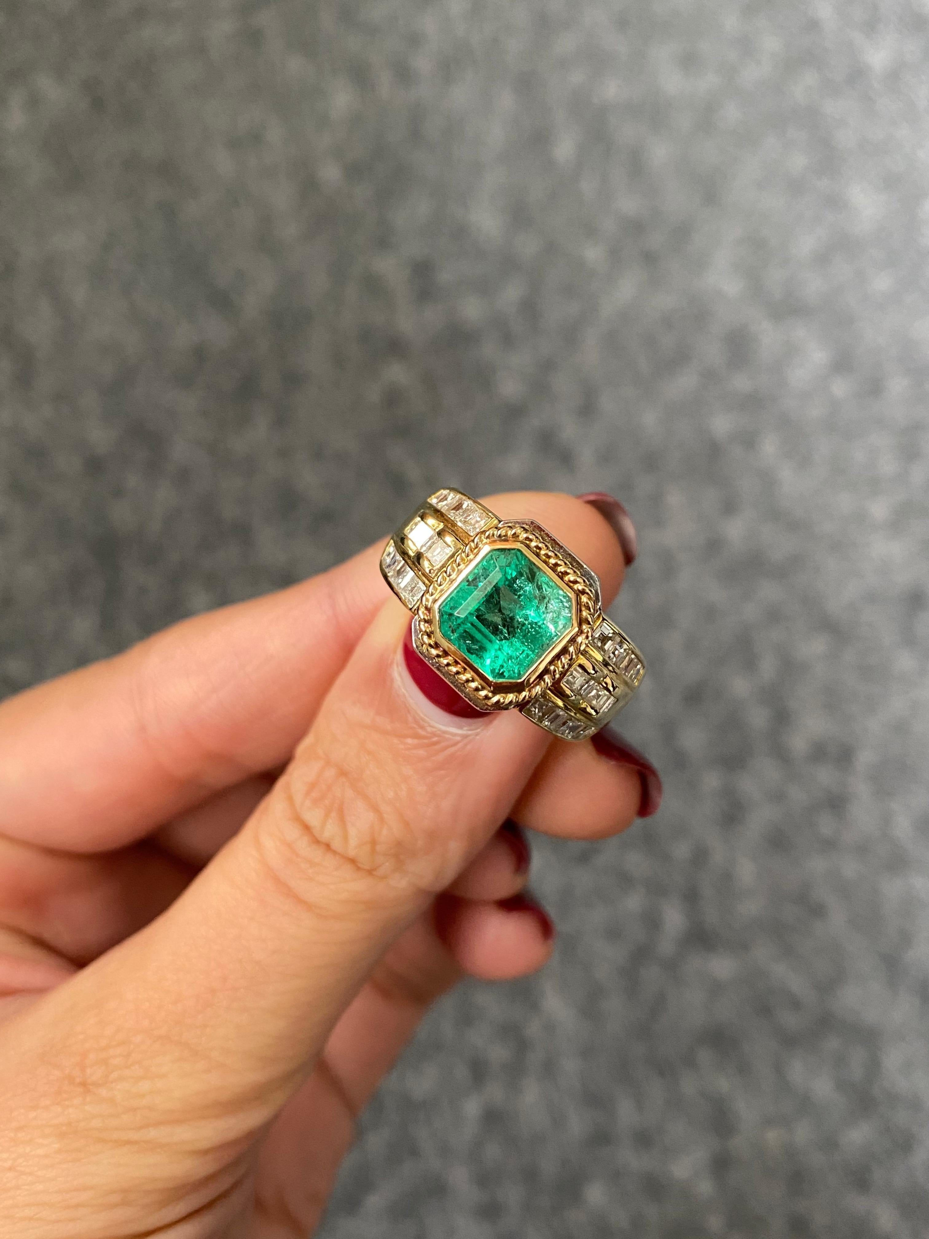 Women's or Men's Certified 2.09 Carat Colombian Emerald and Diamond Ring