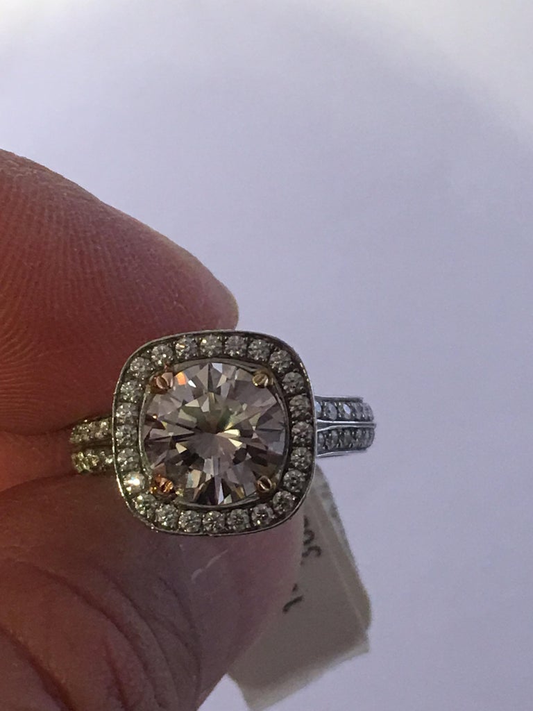 Certified 2.09 Carat Natural Light Pink Diamond Engagement ...