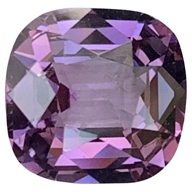 Gemma naturale sciolta di 2,10 carati certificata con taglio a cuscino di spinello color lavanda