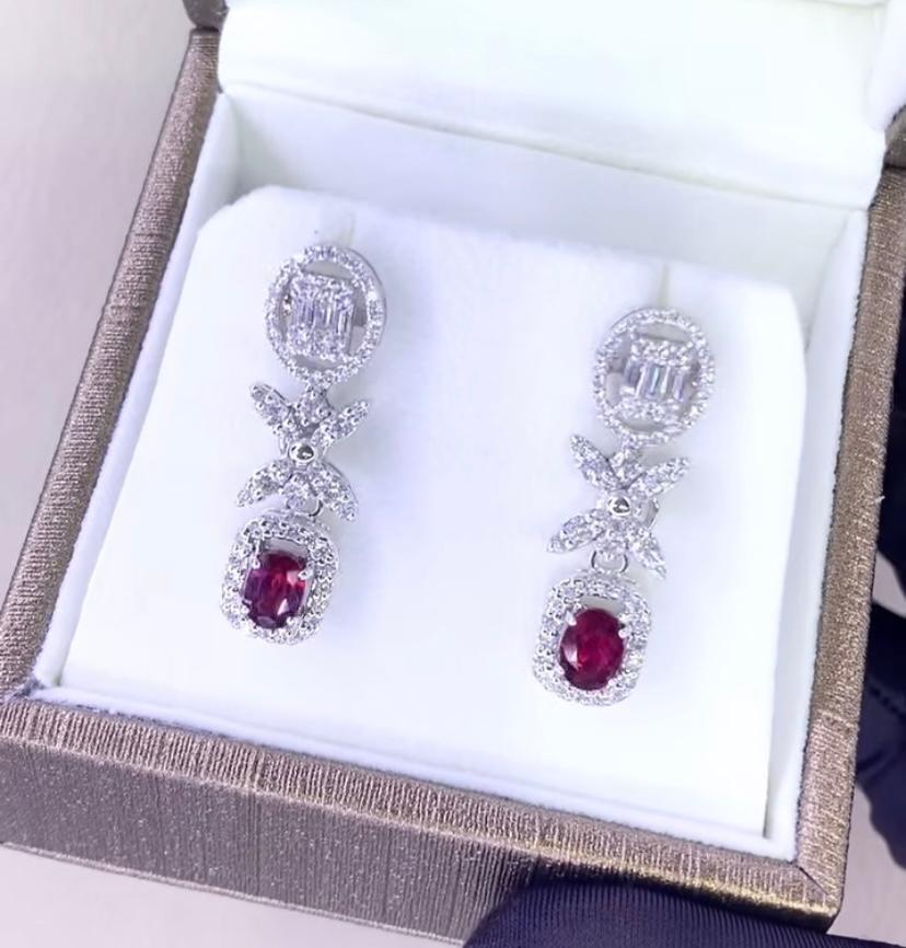 Boucles d'oreilles en or 18 carats avec rubis naturel certifié de 2,10 carats et diamants de 1,70 carat Pour femmes en vente