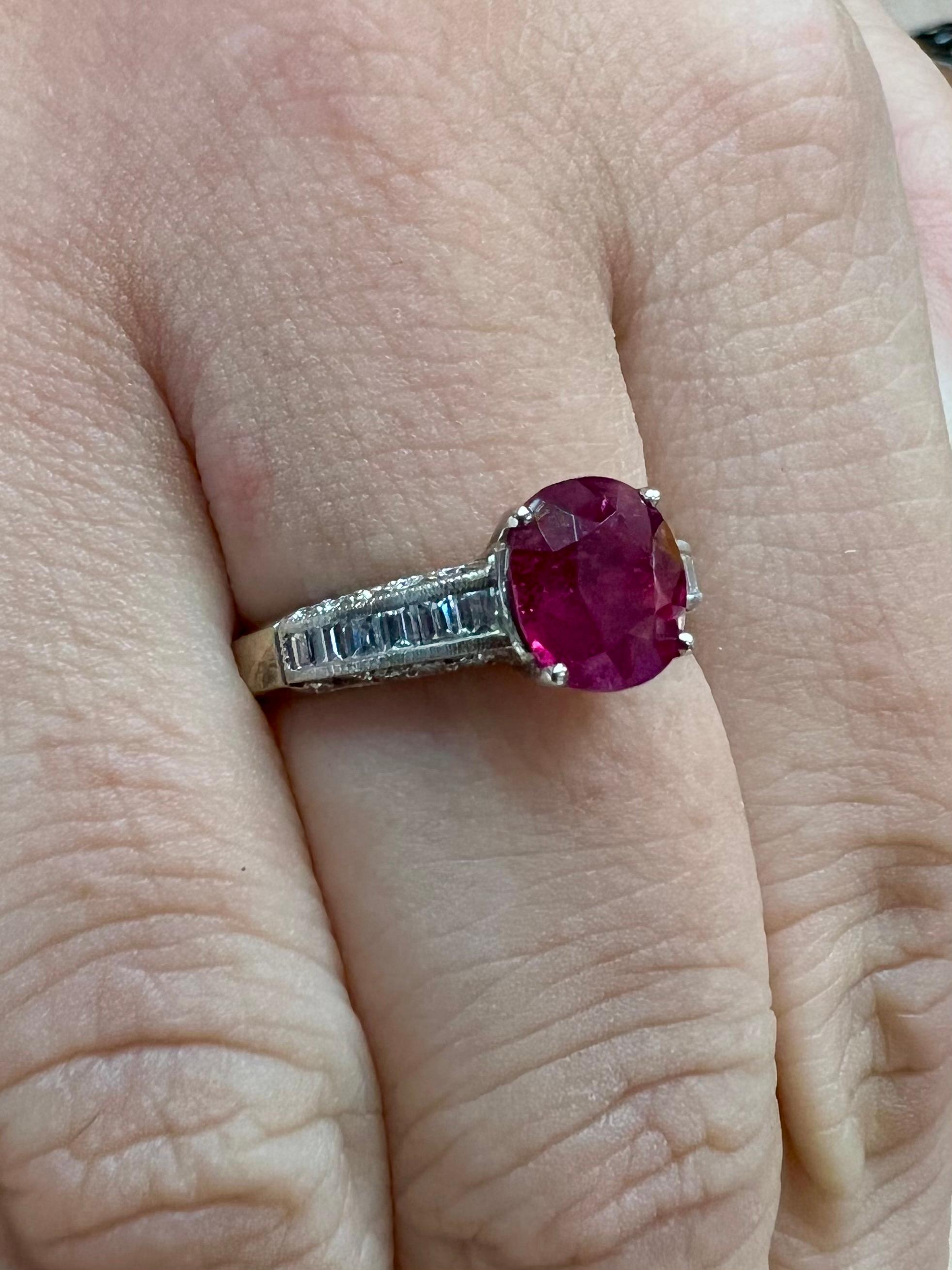 Certified 2.18 cts Burma No Heat Red Ruby & Diamond Ring. Strong Fluorescence In Good Condition In Hong Kong, HK