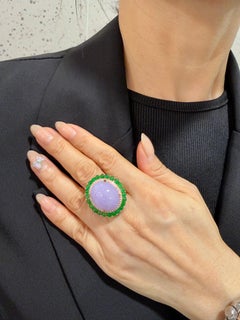 Bague cocktail certifiée 22 carats de jade lavande et vert pomme Important