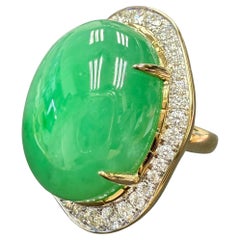 Bague cocktail certifiée 22,75 x 18 mm en jade et diamants. Greene & Greene, Massive !