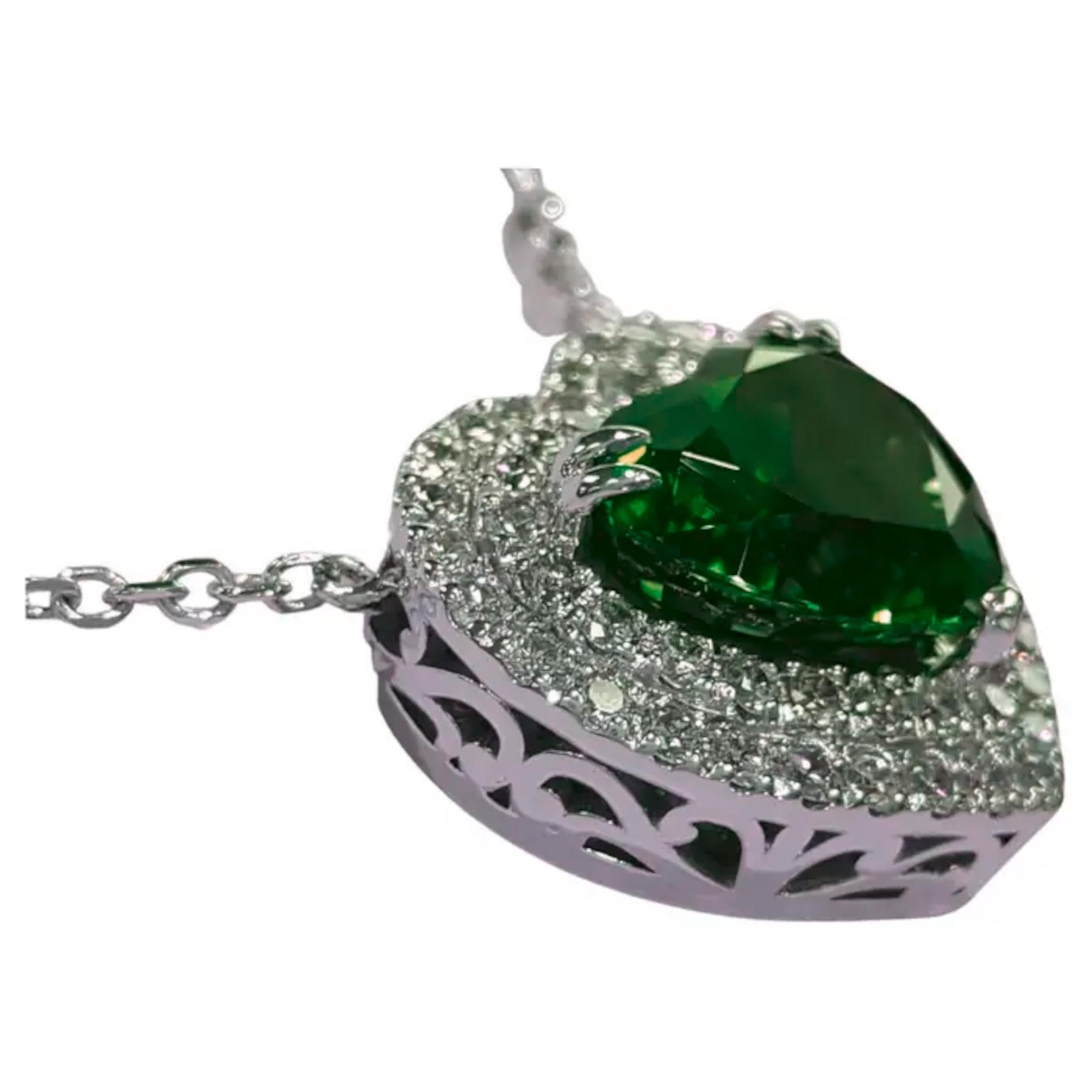 Contemporary Certified 2.29 Carat Heart-Shaped Emerald and Diamond Halo Pendant Necklace For Sale