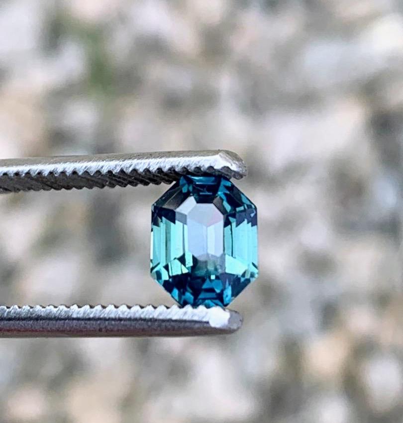 2.2ct Emerald Cut CLEAN Natural  Greenish Blue Sapphire Gemstone In New Condition For Sale In Lanham, MD