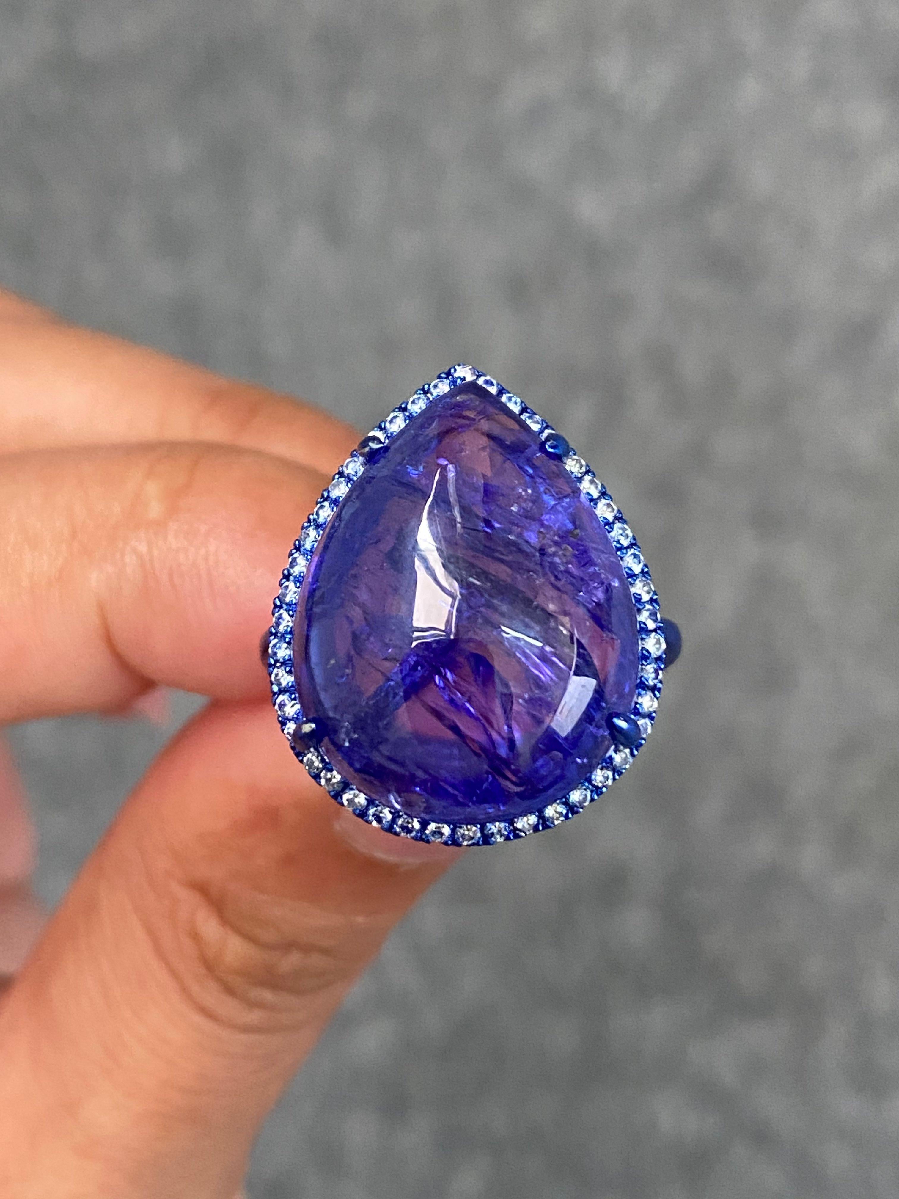 Anello cocktail con tanzanite e diamanti da 23 carati certificati in oro bianco 18 carati 1