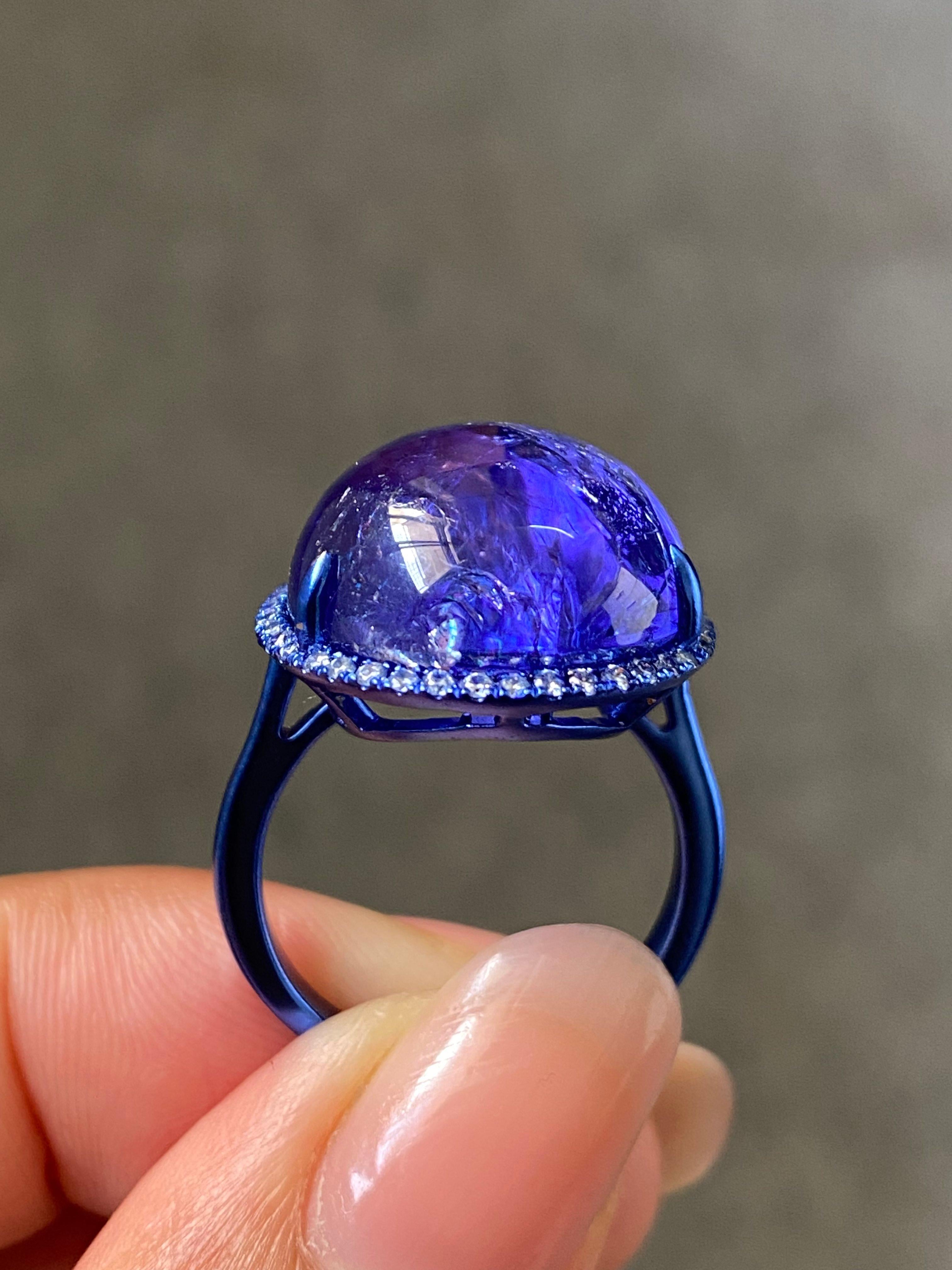 Anello cocktail con tanzanite e diamanti da 23 carati certificati in oro bianco 18 carati 2