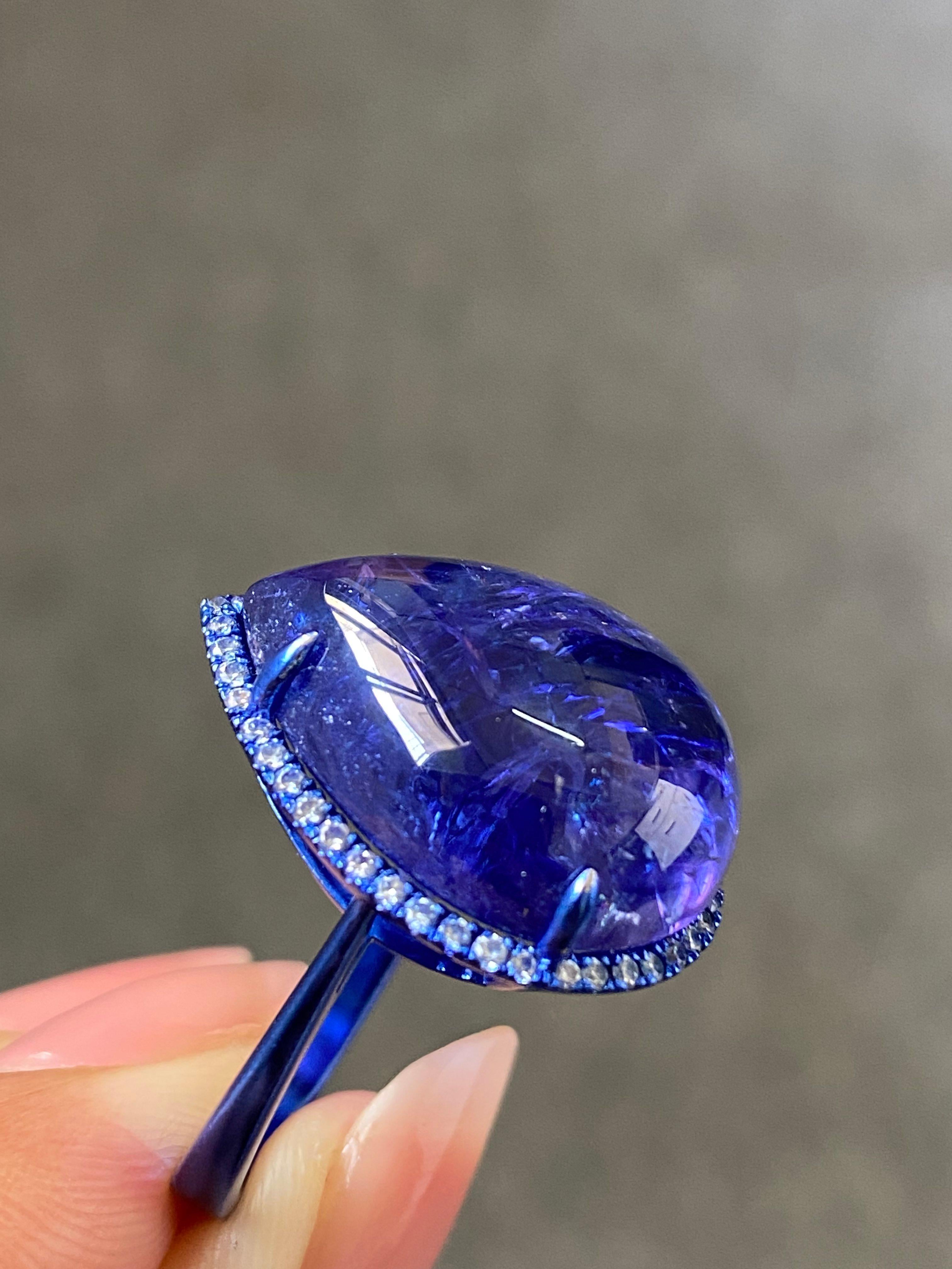 Anello cocktail con tanzanite e diamanti da 23 carati certificati in oro bianco 18 carati 3