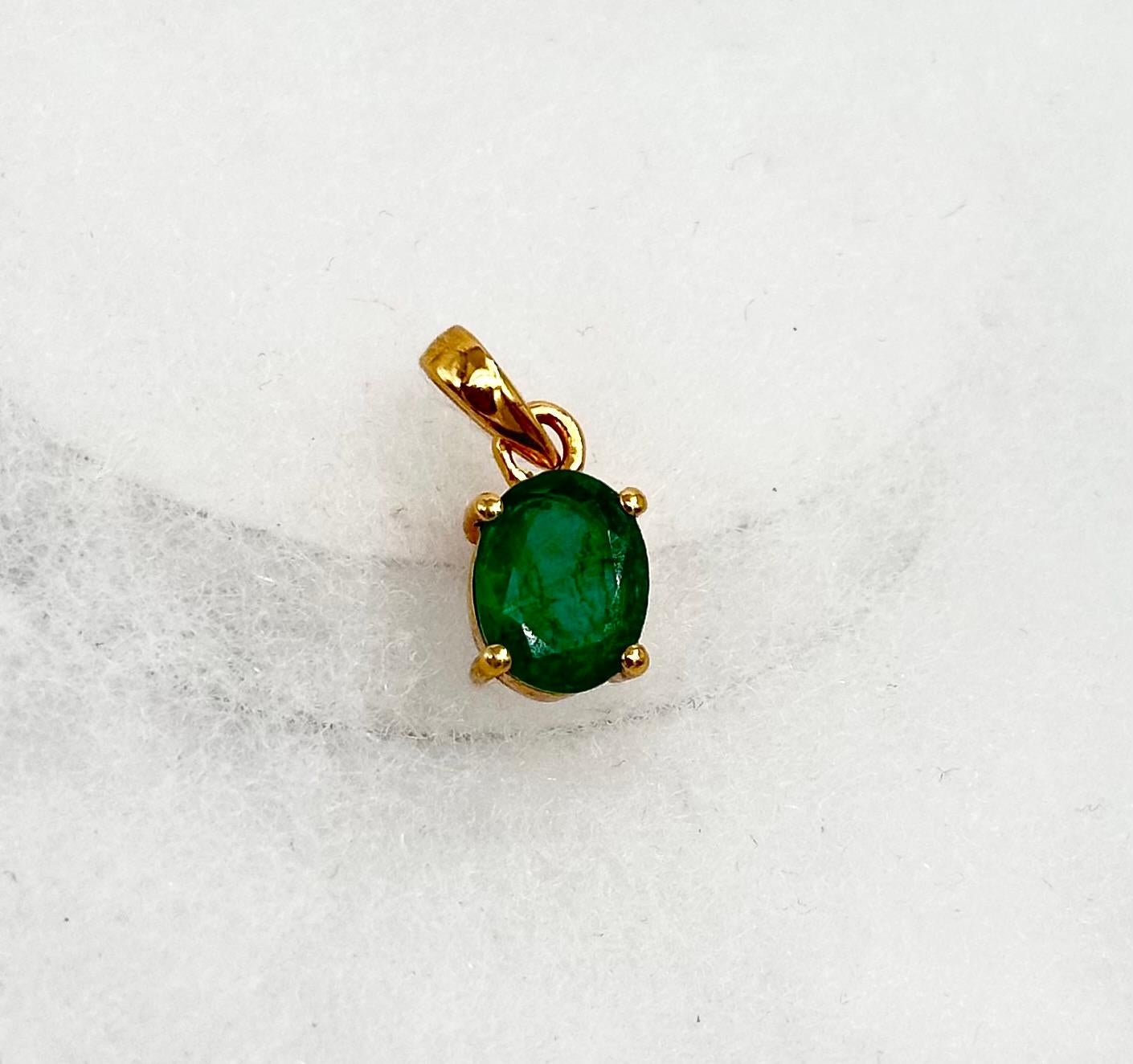 Art Nouveau 2.35ct Emerald Pendant 14k Gold Emerald Pendant Hallmark Natural Emerald Pendant For Sale
