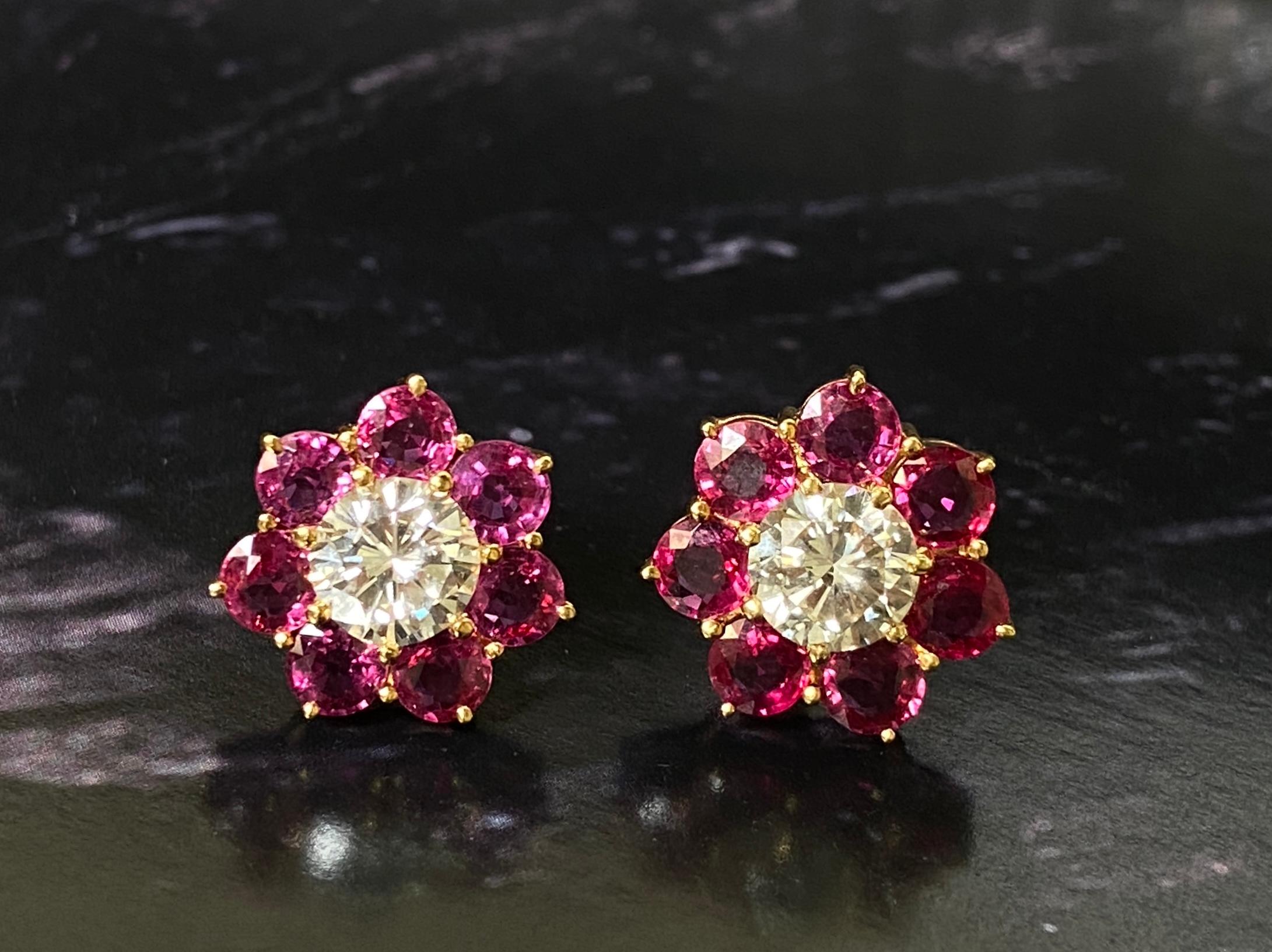 Borchie con diamanti e rubini certificati da 2,4 carati VVS Qaulity in oro giallo 18 carati in vendita 6