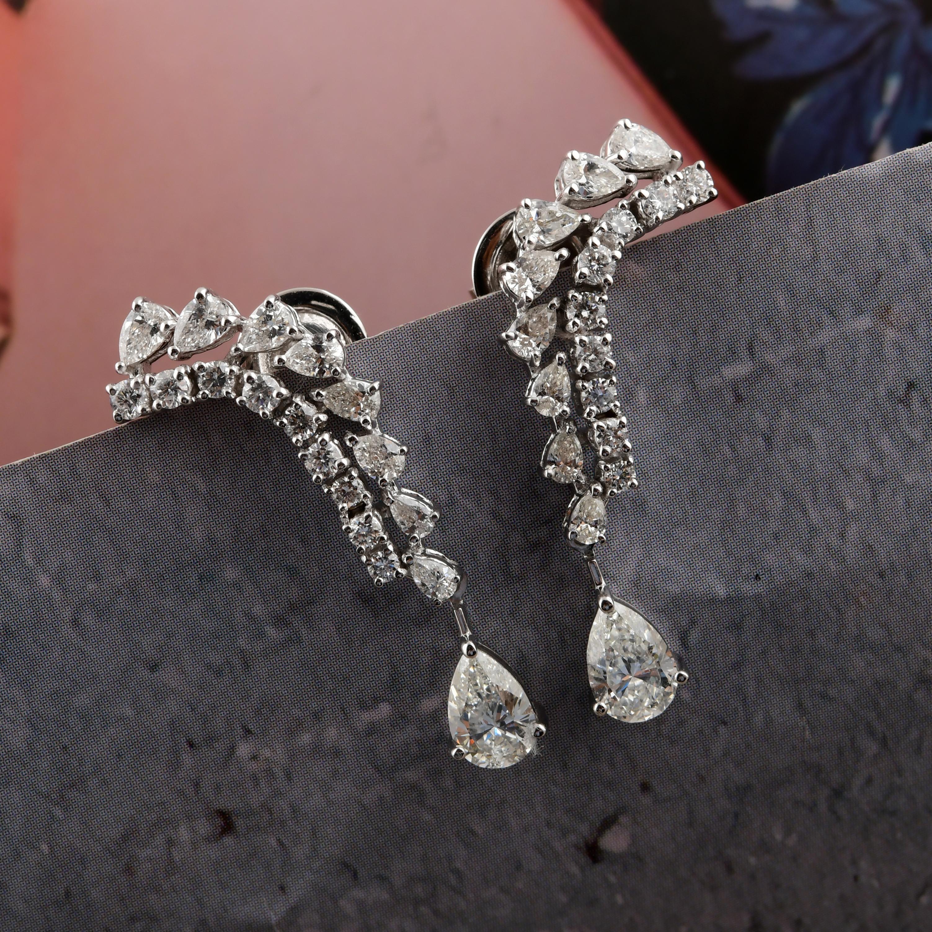 Boucles d'oreilles pendantes en or blanc 18k certifiées 2.43 carats SI/HI Diamond Curve en vente 1