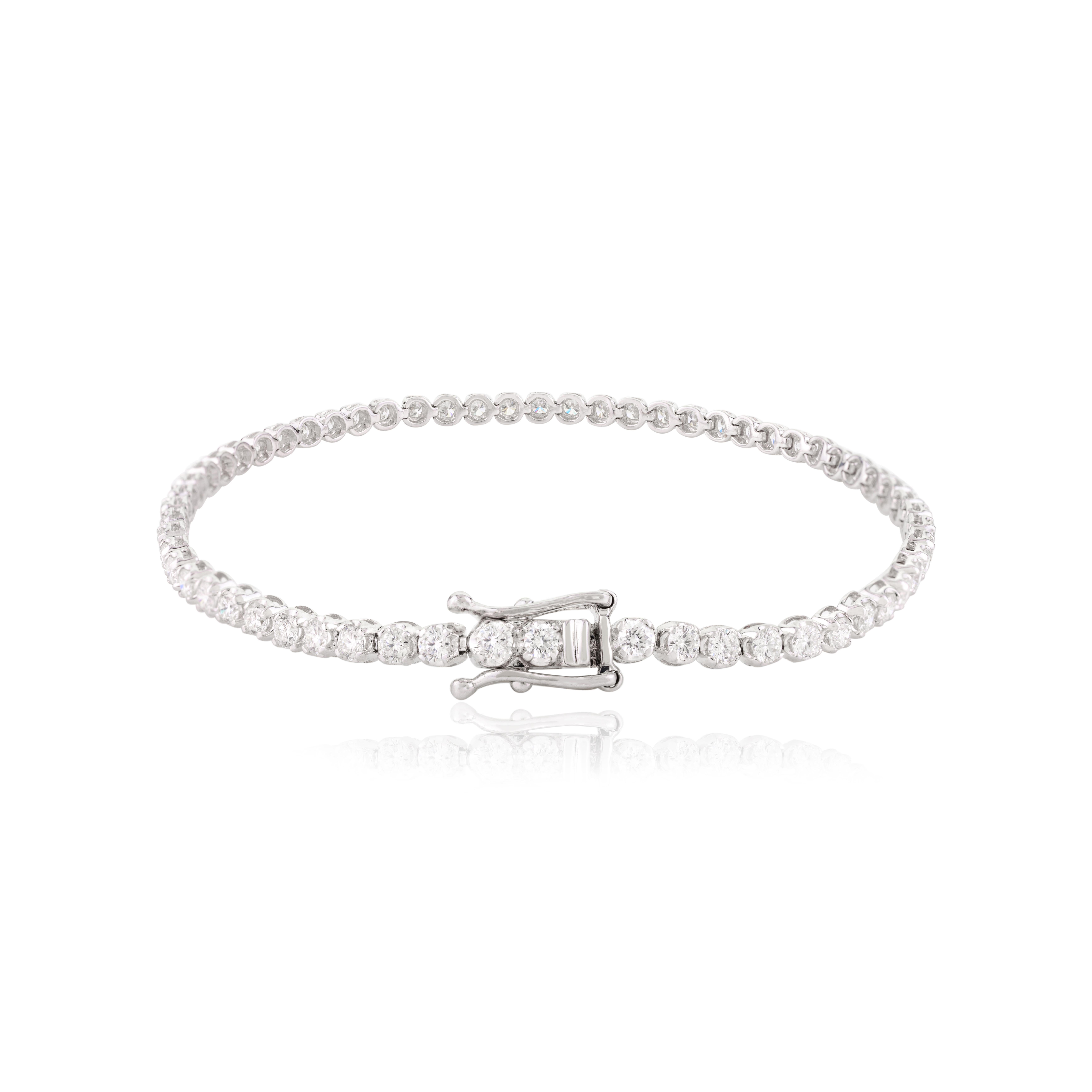 Certified 2.44 CTW Sleek Diamond Tennis Bracelet for Wedding in 18k White Gold For Sale 1