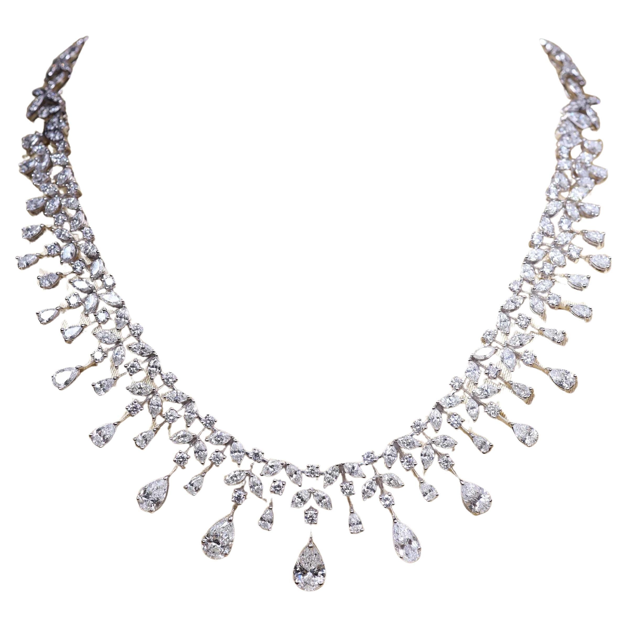 Certified 25.00 Carats Mixed Shape Diamonds 18K Gold Necklace